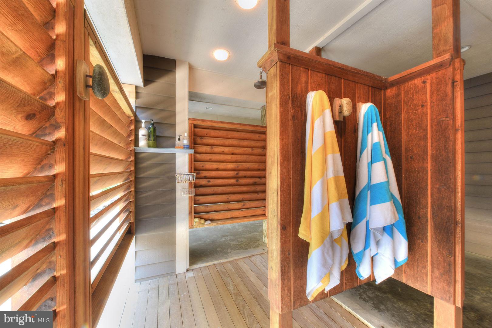 INDIAN BEACH - Residential