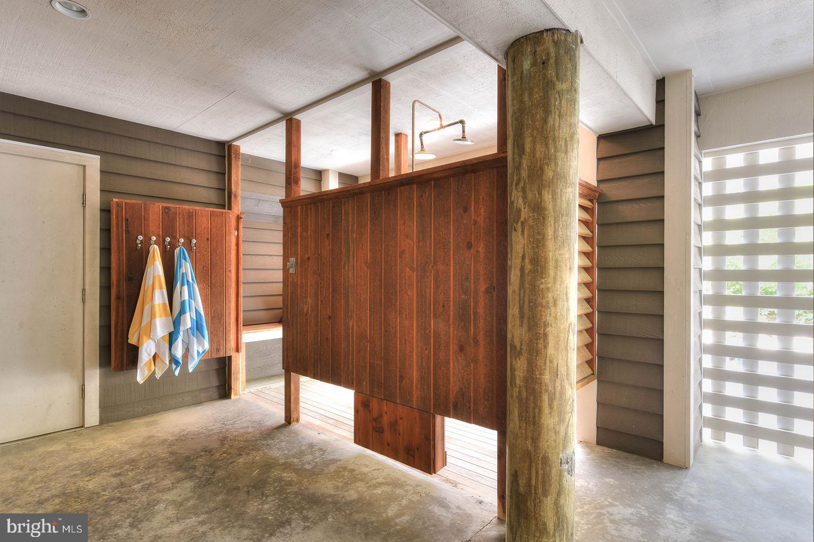 INDIAN BEACH - Residential