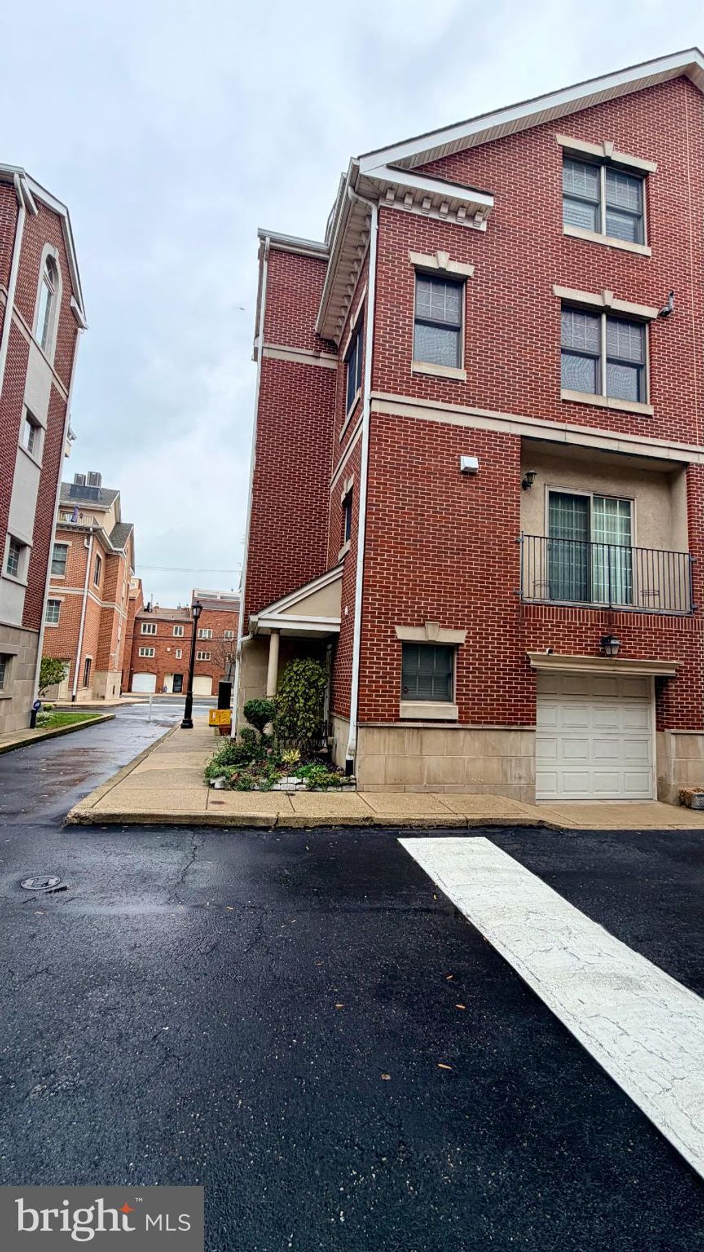Photo of 866 Independence Court, PHILADELPHIA, PA 19147 (MLS # PAPH2580550)