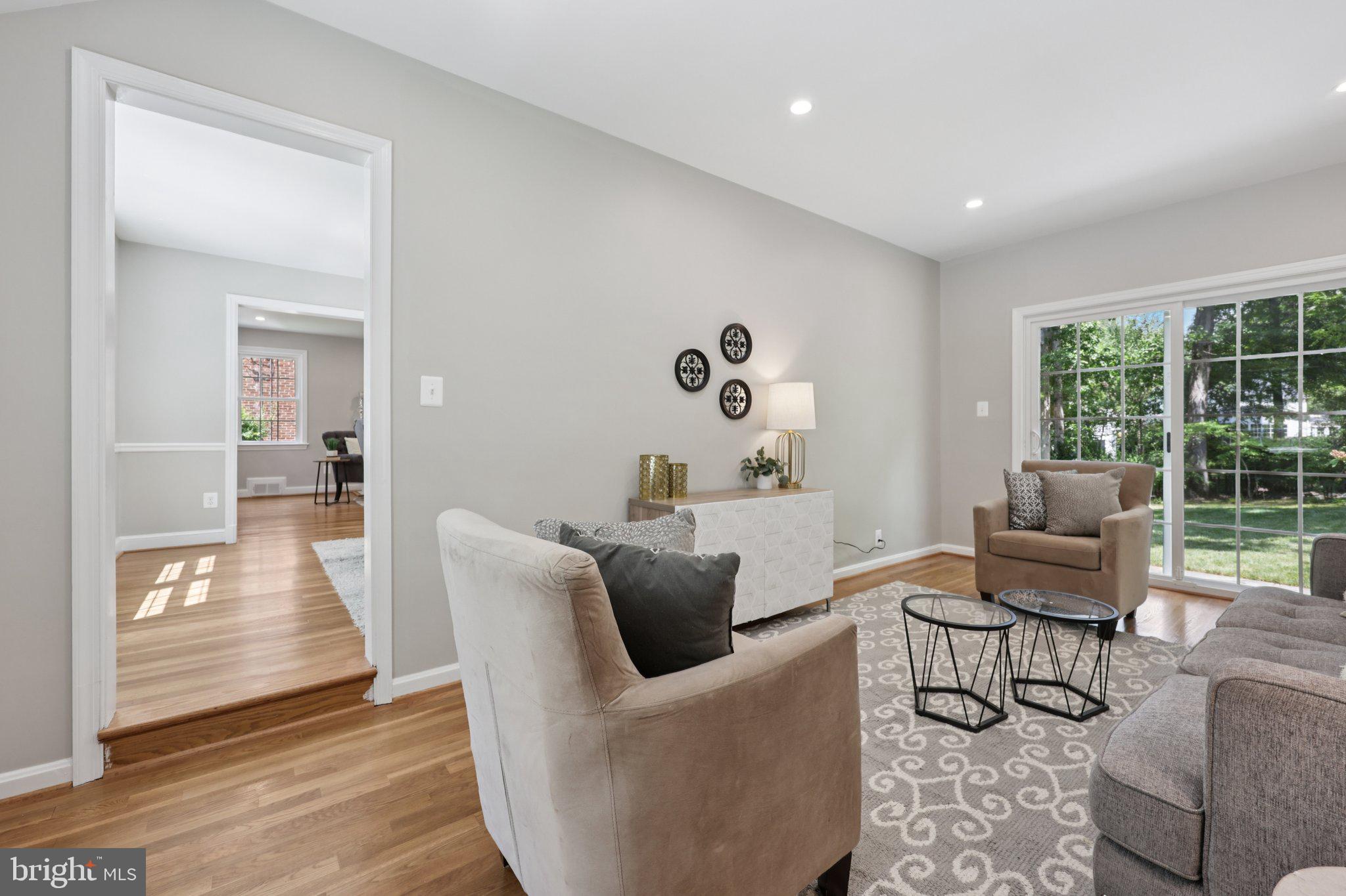 WOODACRES - Residential