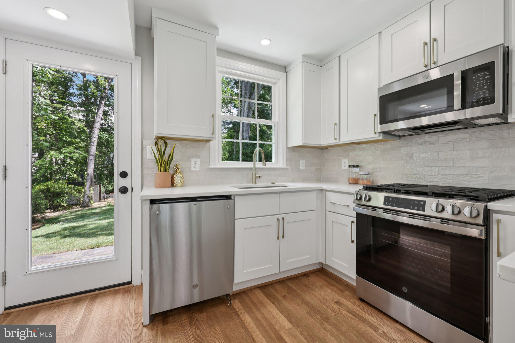 WOODACRES - Residential