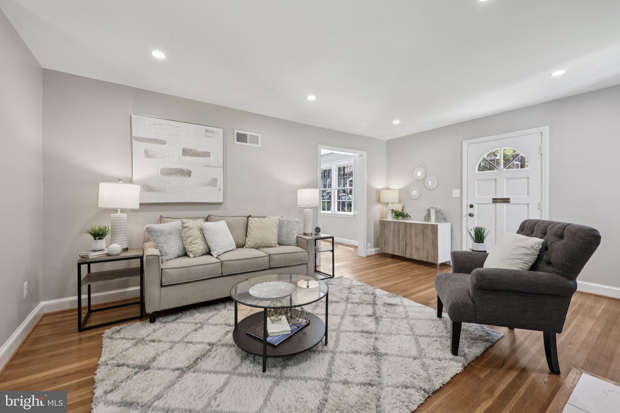 WOODACRES - Residential