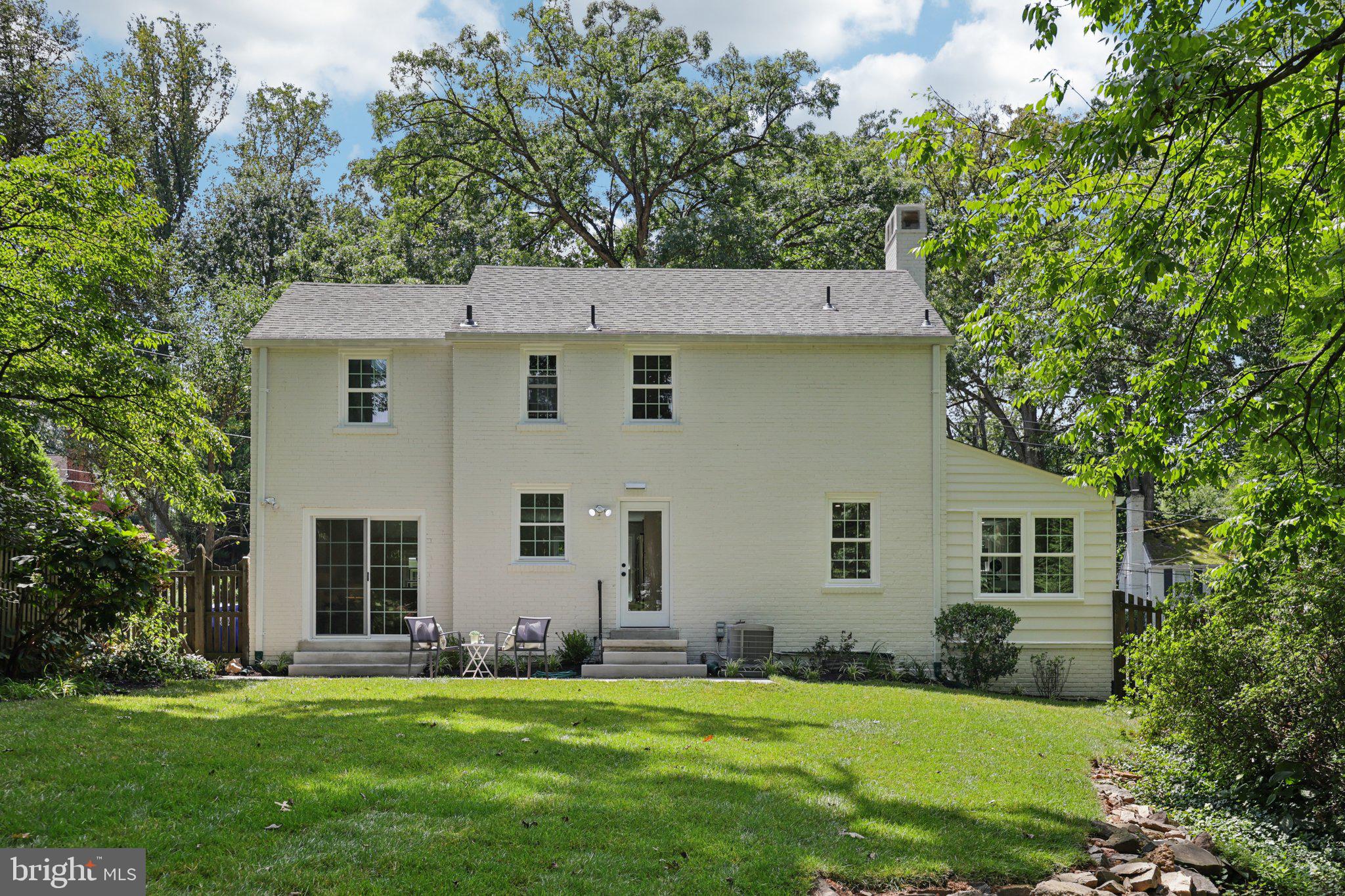 WOODACRES - Residential