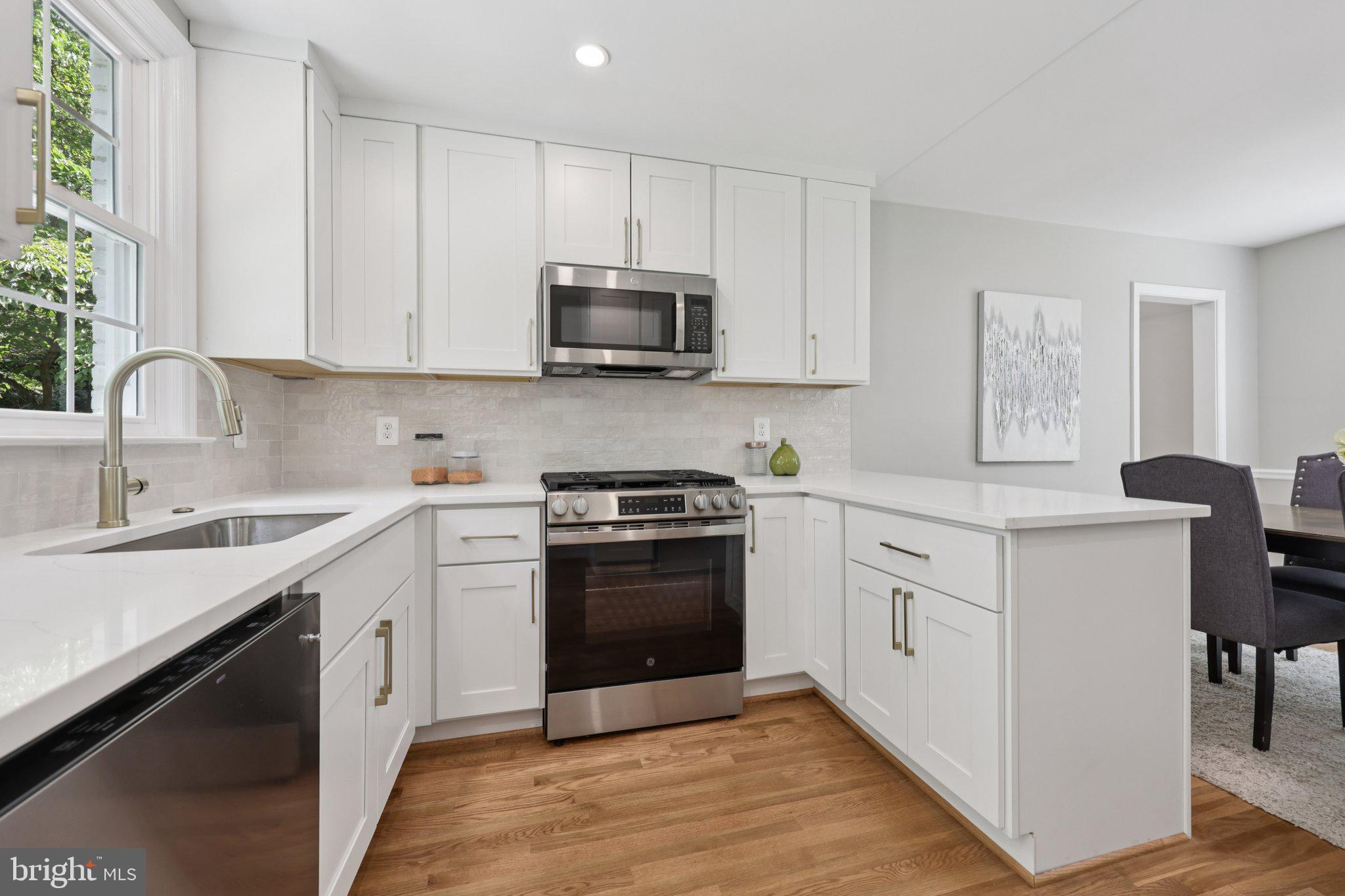 WOODACRES - Residential