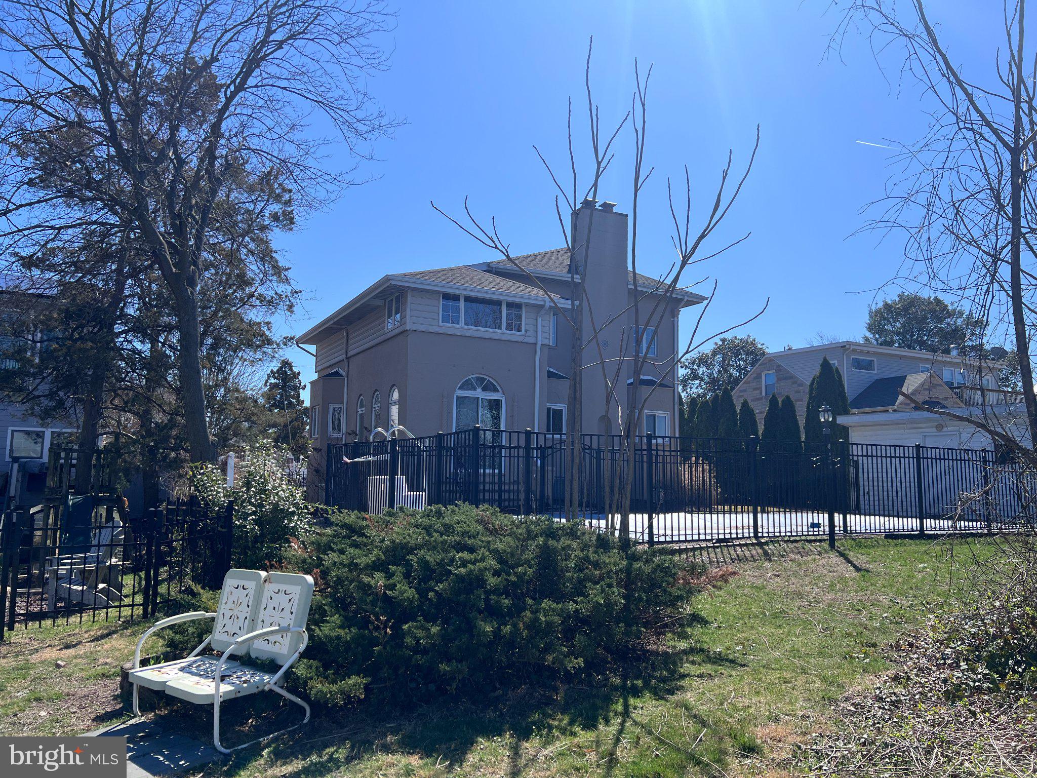 SUNSET BEACH - Residential