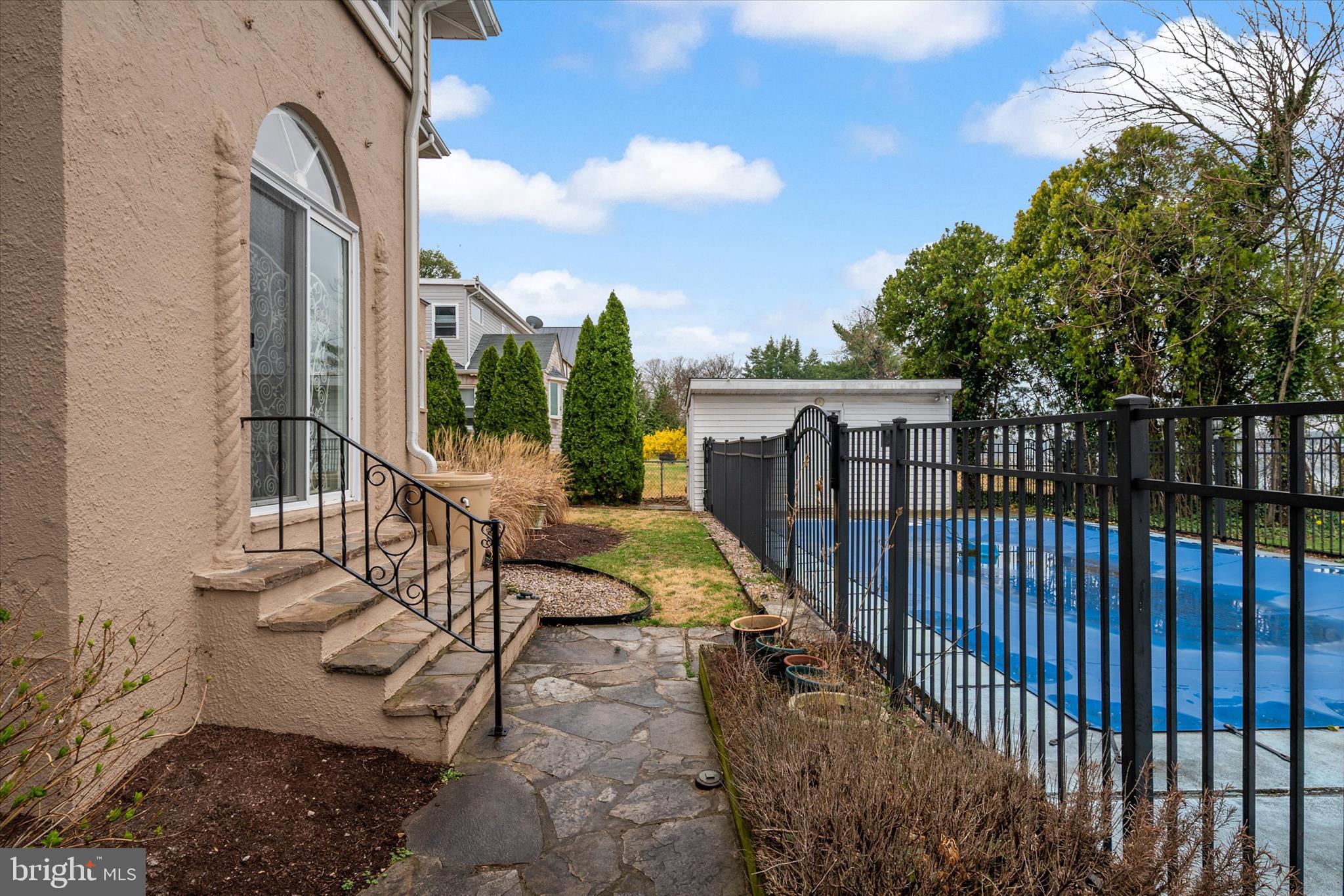 SUNSET BEACH - Residential