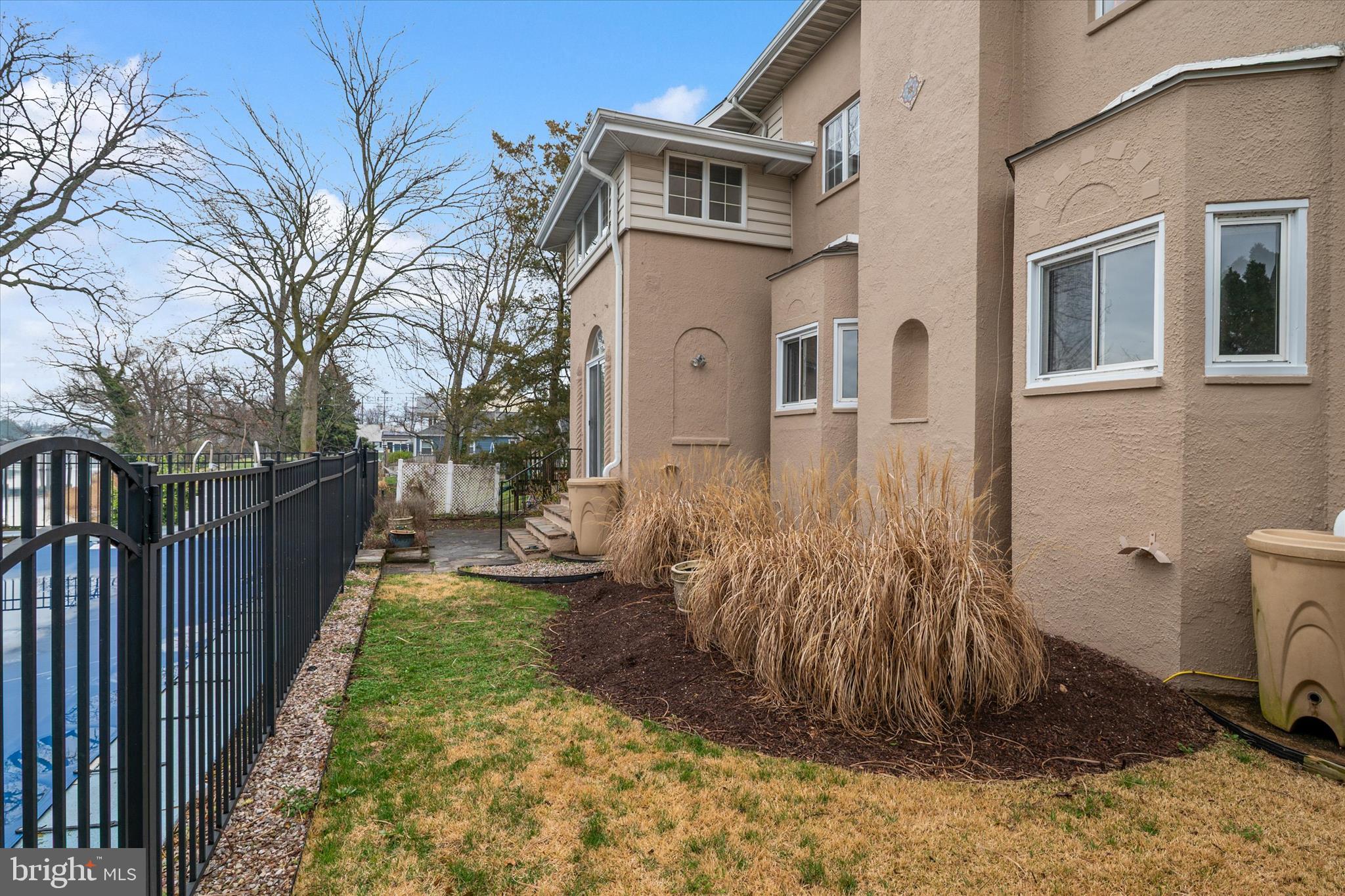 SUNSET BEACH - Residential