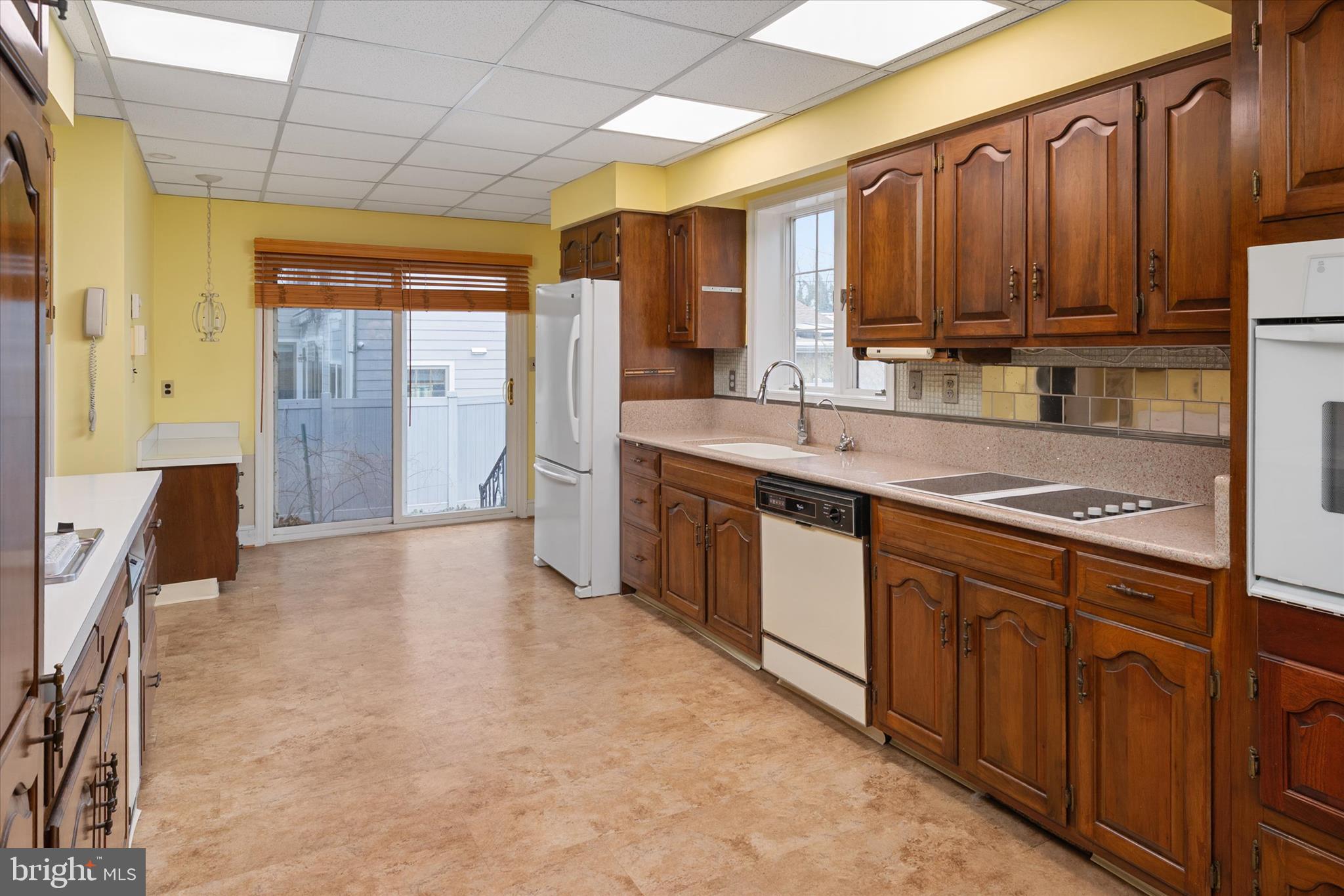 SUNSET BEACH - Residential