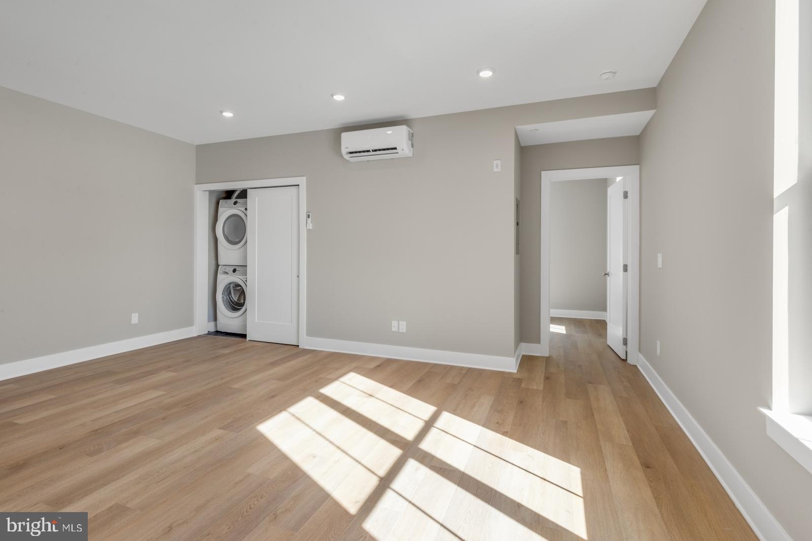 ROXBOROUGH - Residential Lease