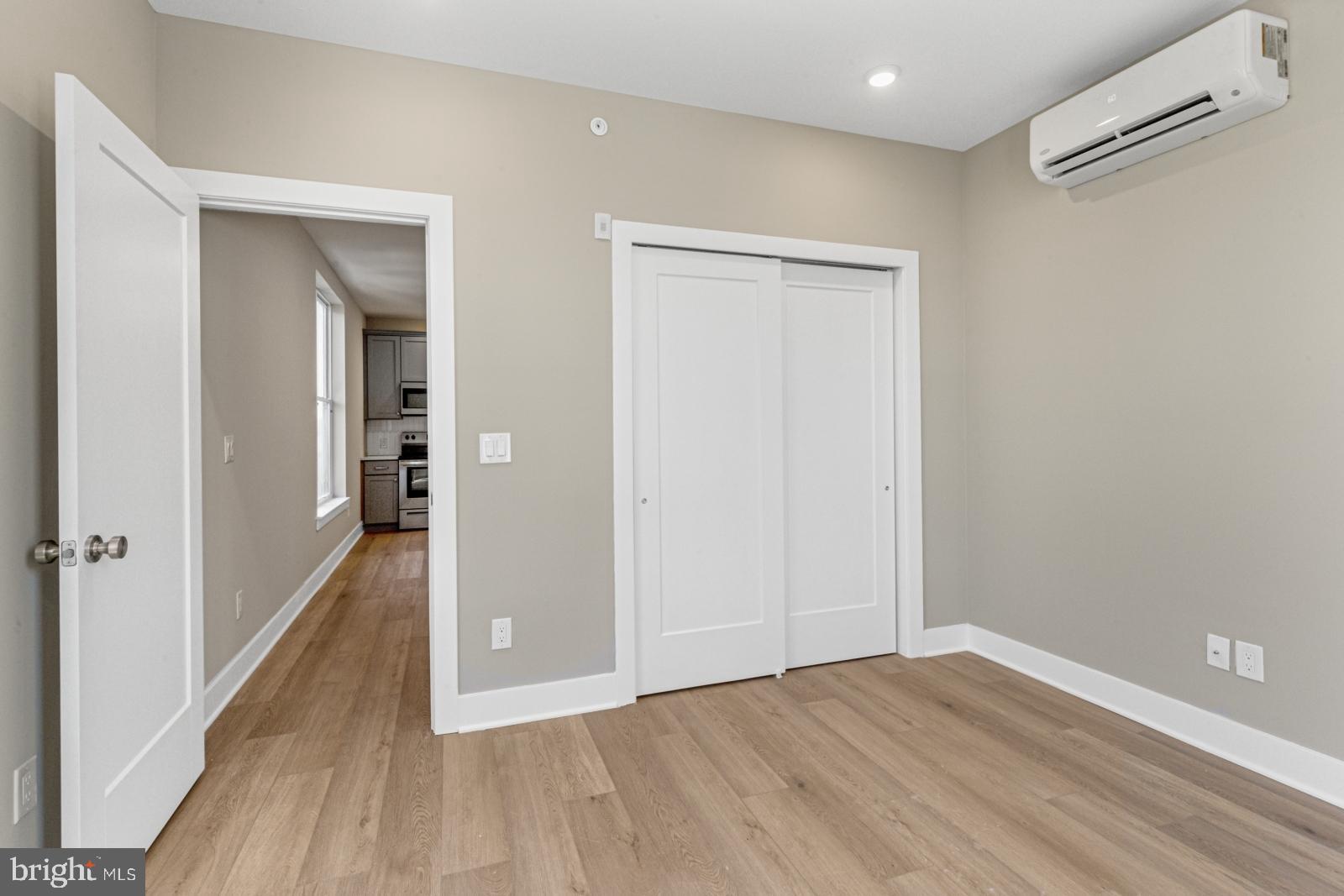 ROXBOROUGH - Residential Lease