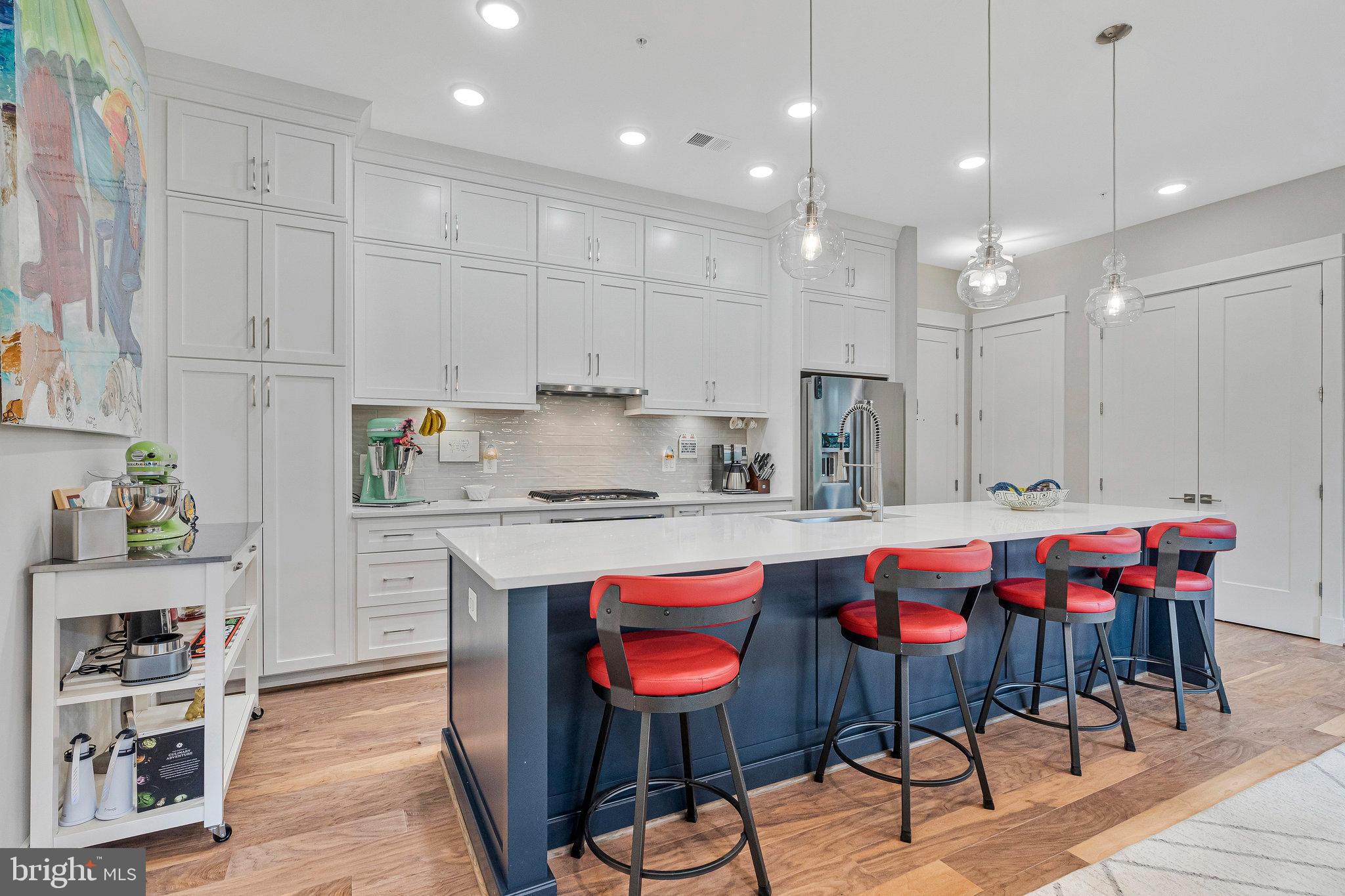 3 STATIONMASTER STREET SE 201
