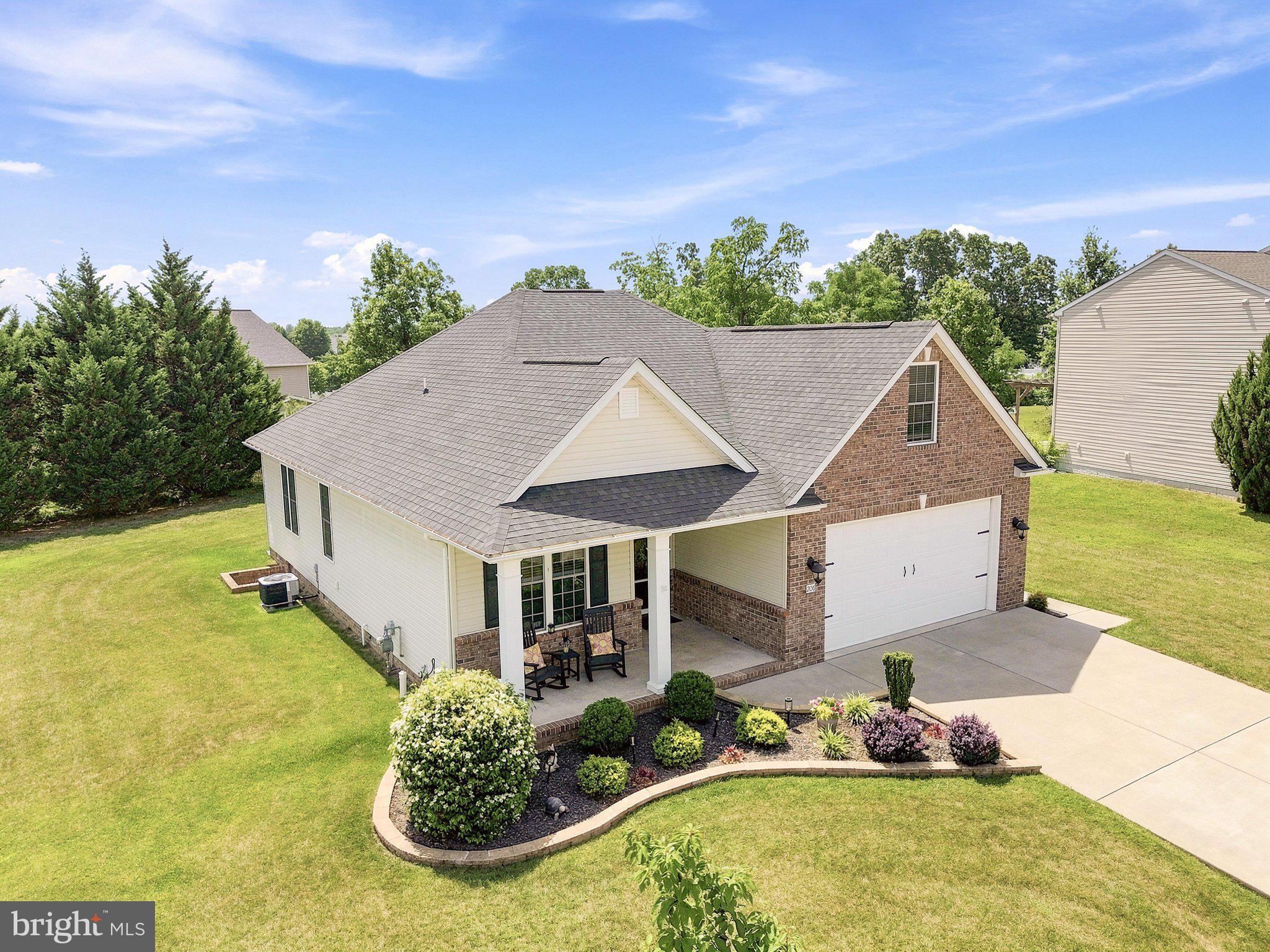 206 IVY HILL COURT