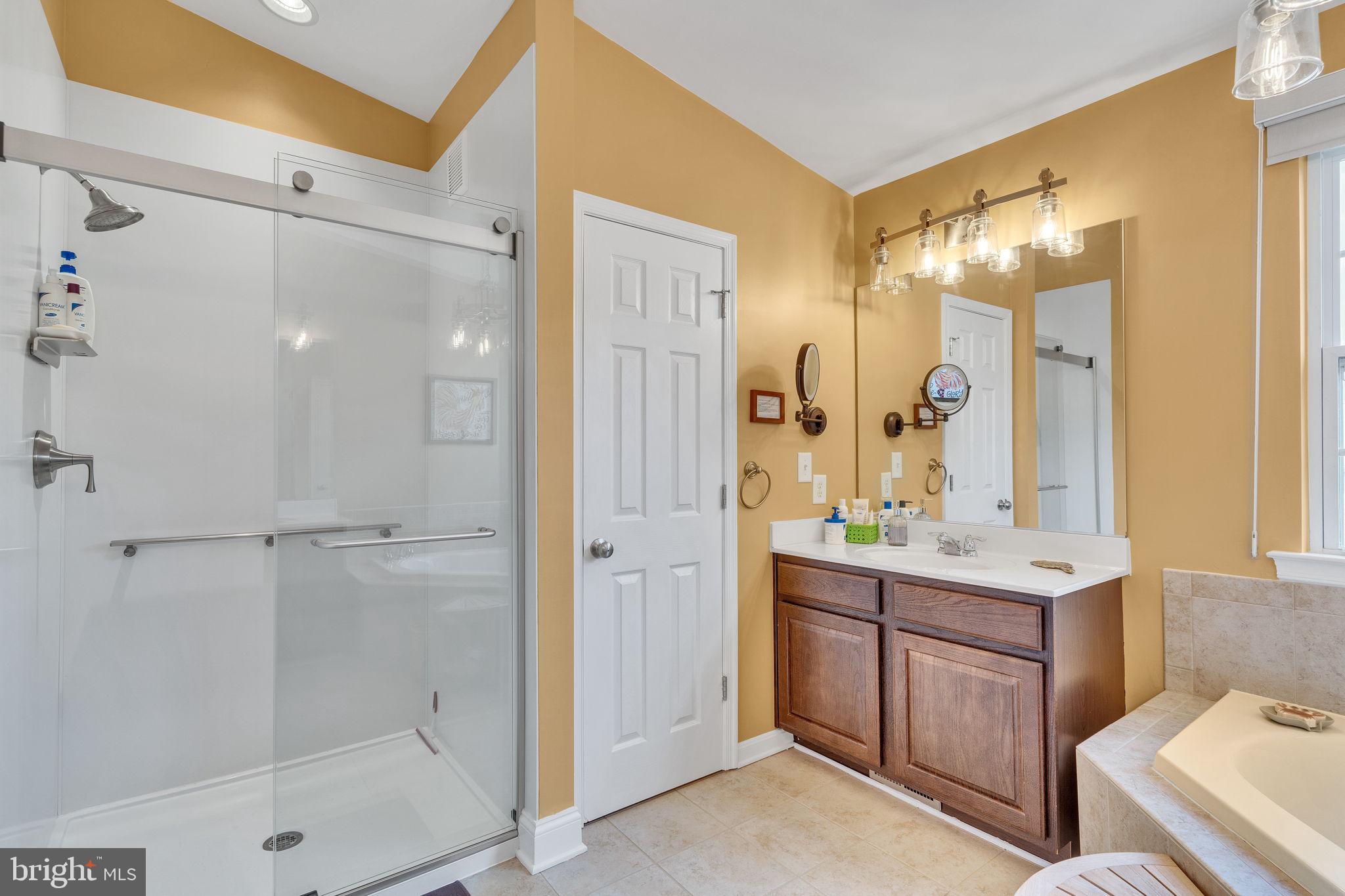 SAN FRANCISCO BY THE BAY - Residential