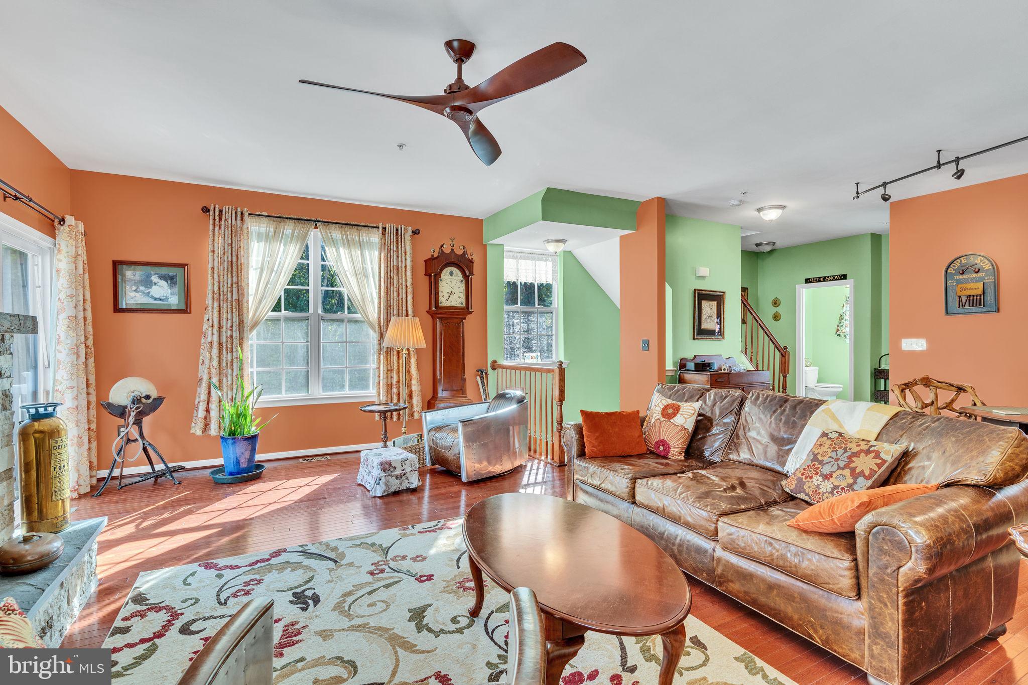 SAN FRANCISCO BY THE BAY - Residential