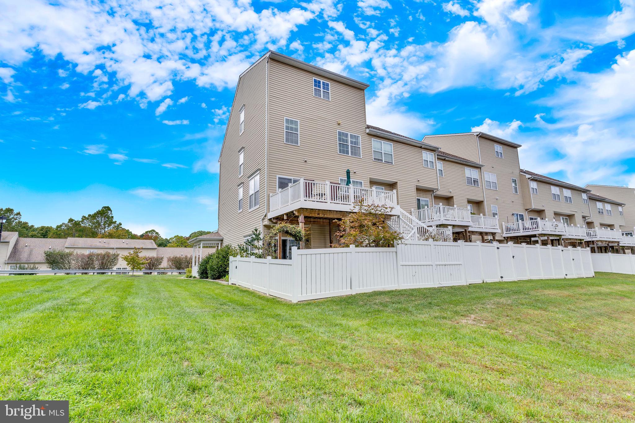 SAN FRANCISCO BY THE BAY - Residential