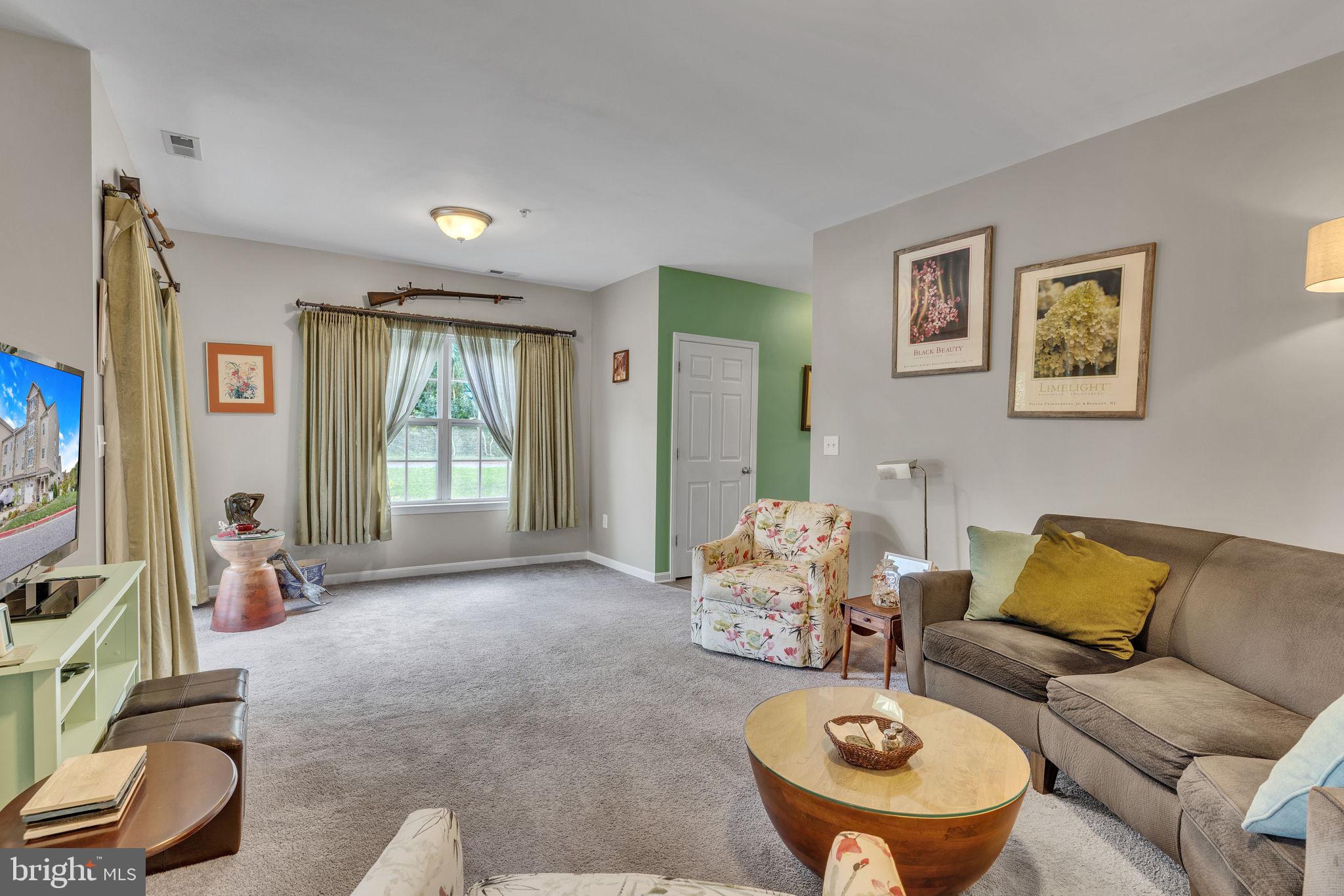 SAN FRANCISCO BY THE BAY - Residential