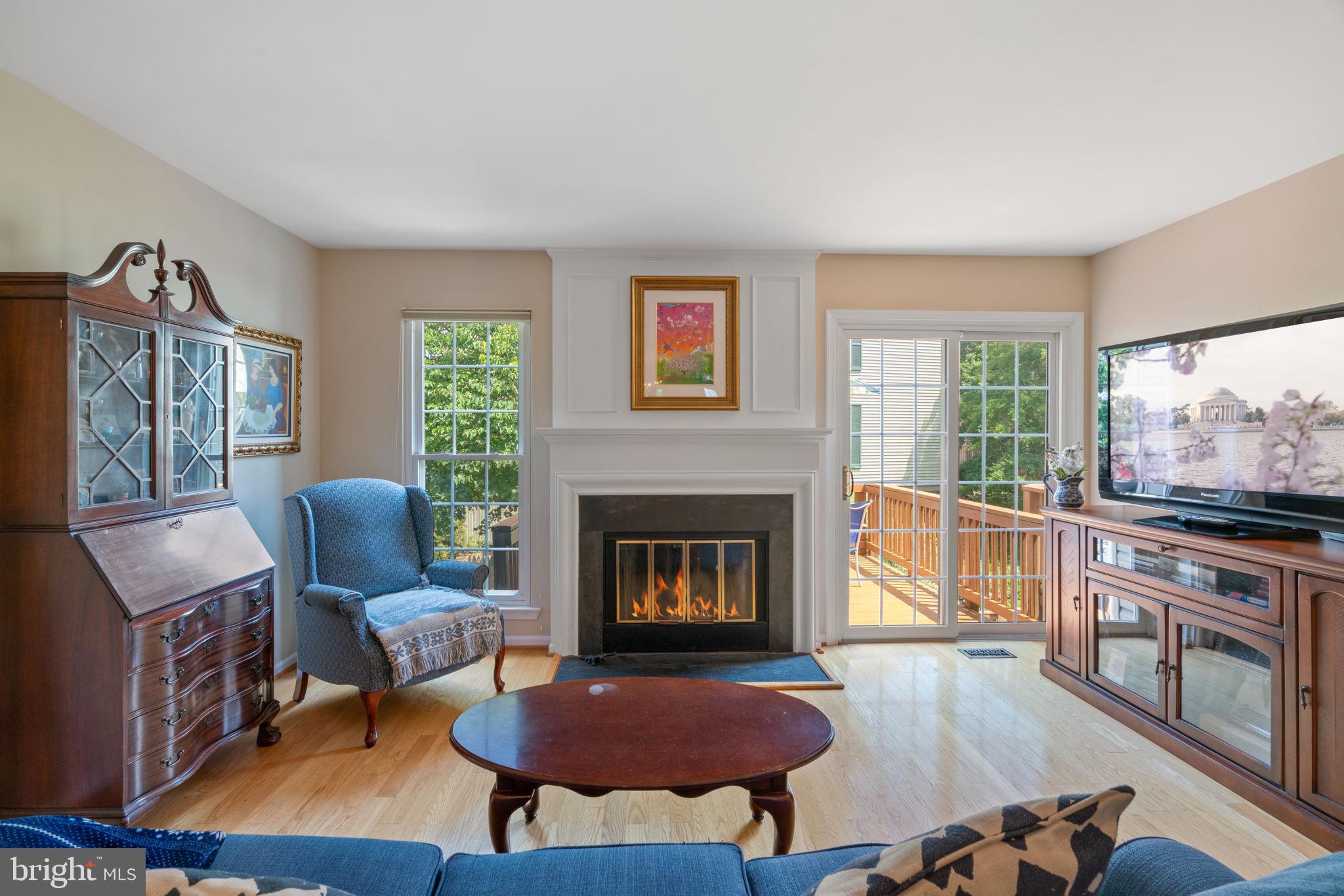 PINECREST - Residential