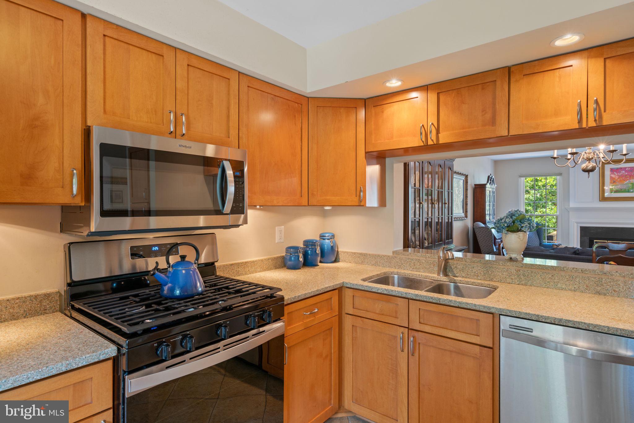 PINECREST - Residential