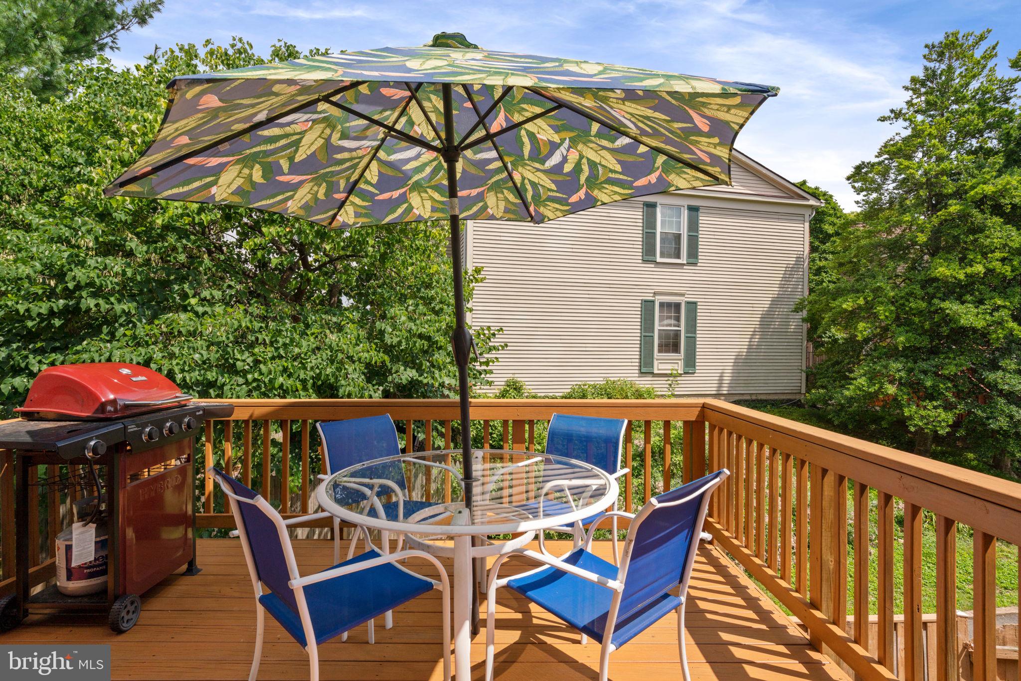 PINECREST - Residential