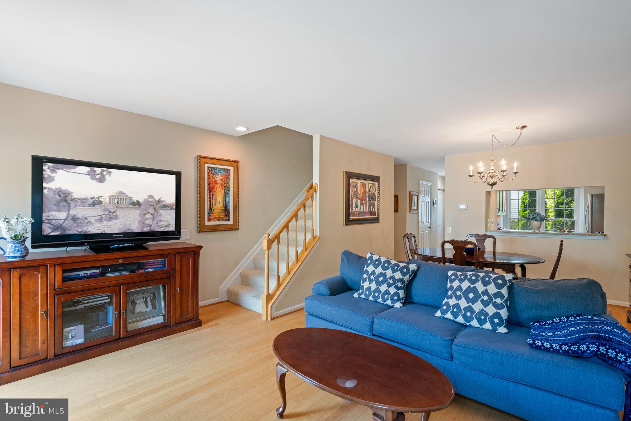 PINECREST - Residential