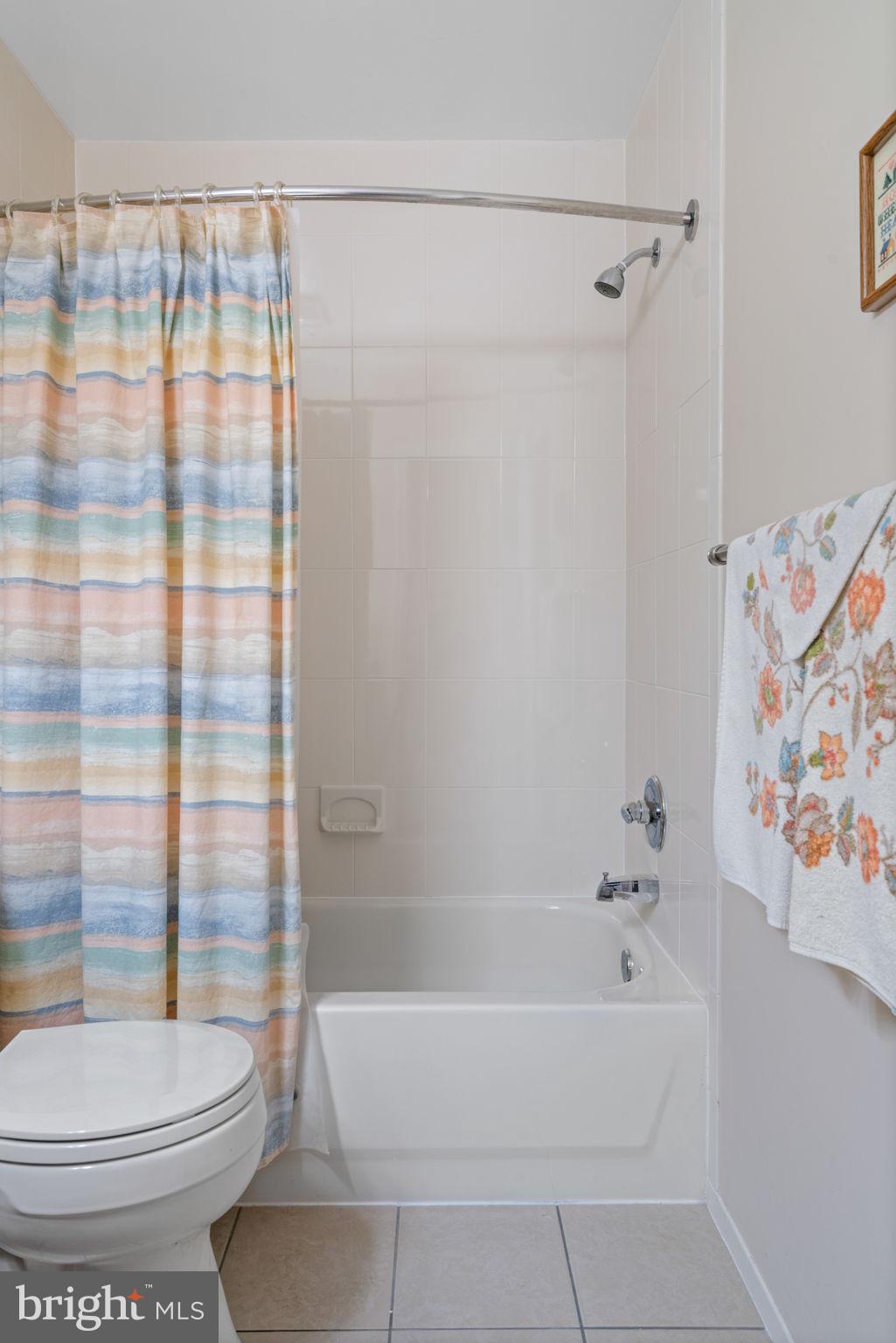 PINECREST - Residential