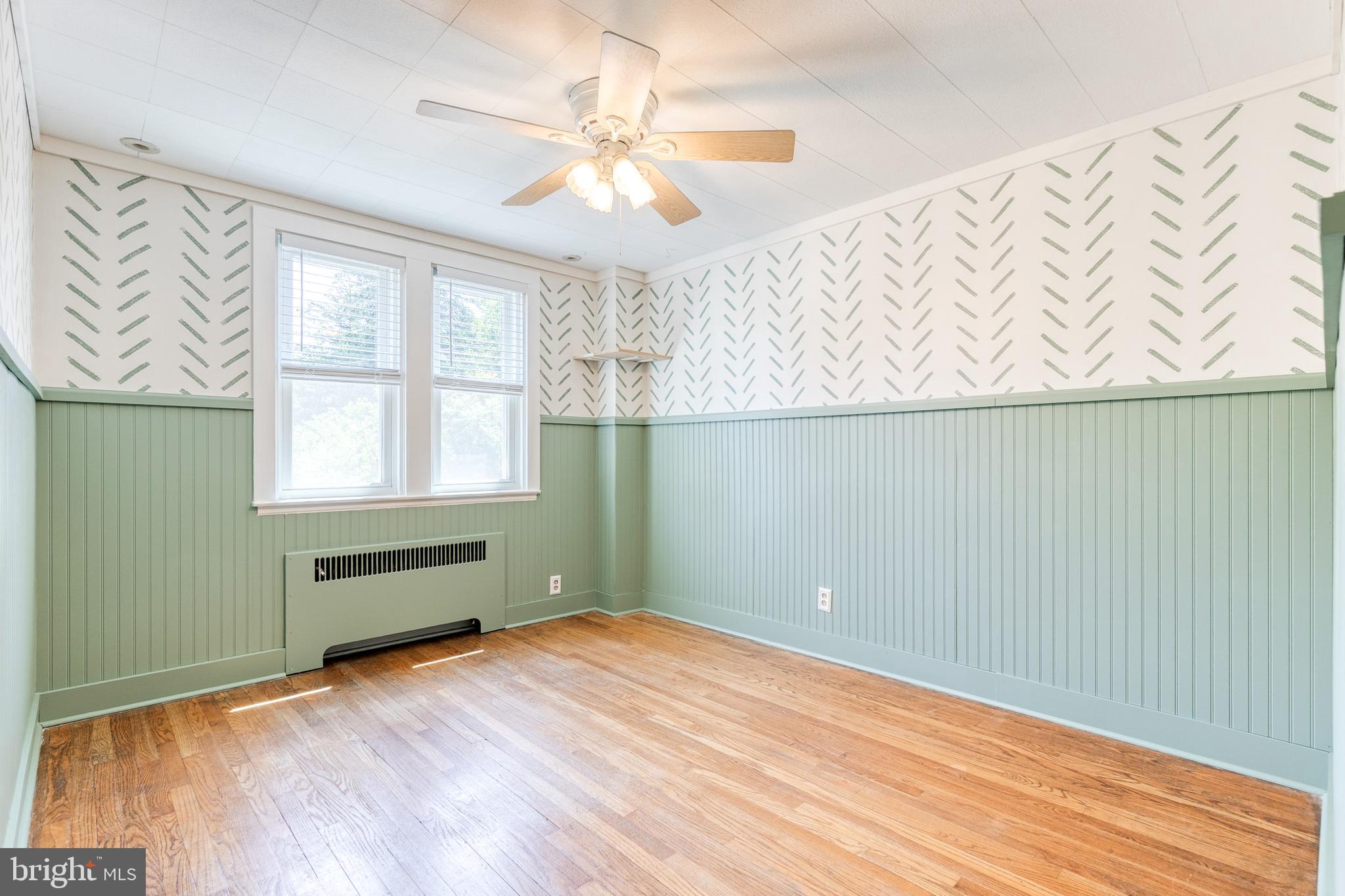 BURKLEIGH SQUARE - Residential