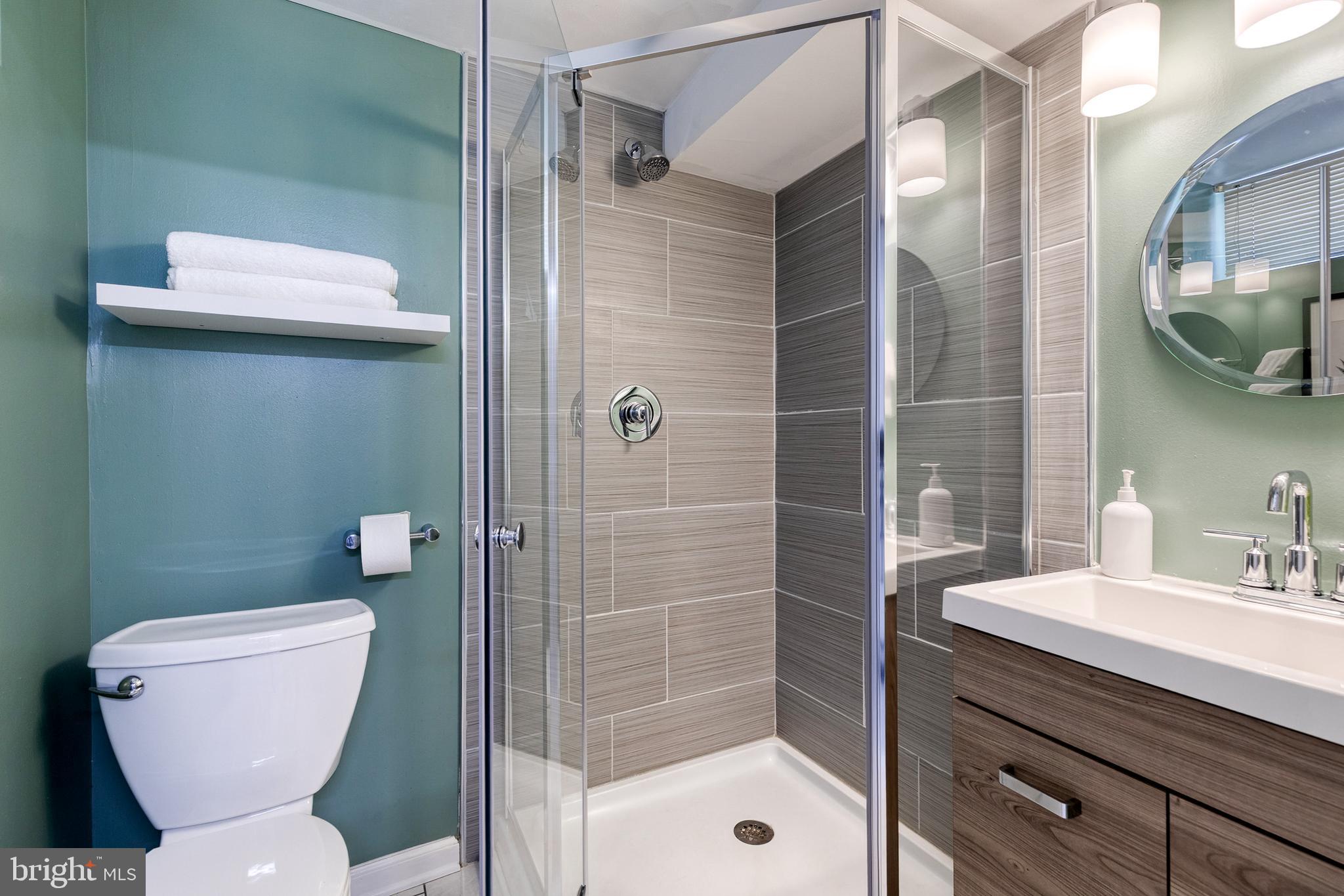 BURKLEIGH SQUARE - Residential