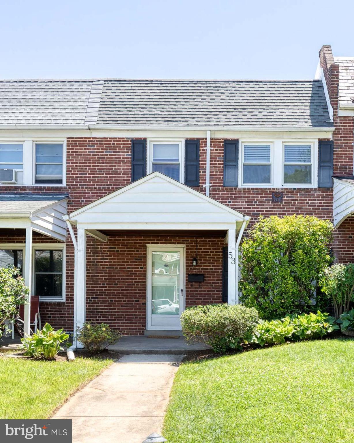 BURKLEIGH SQUARE - Residential