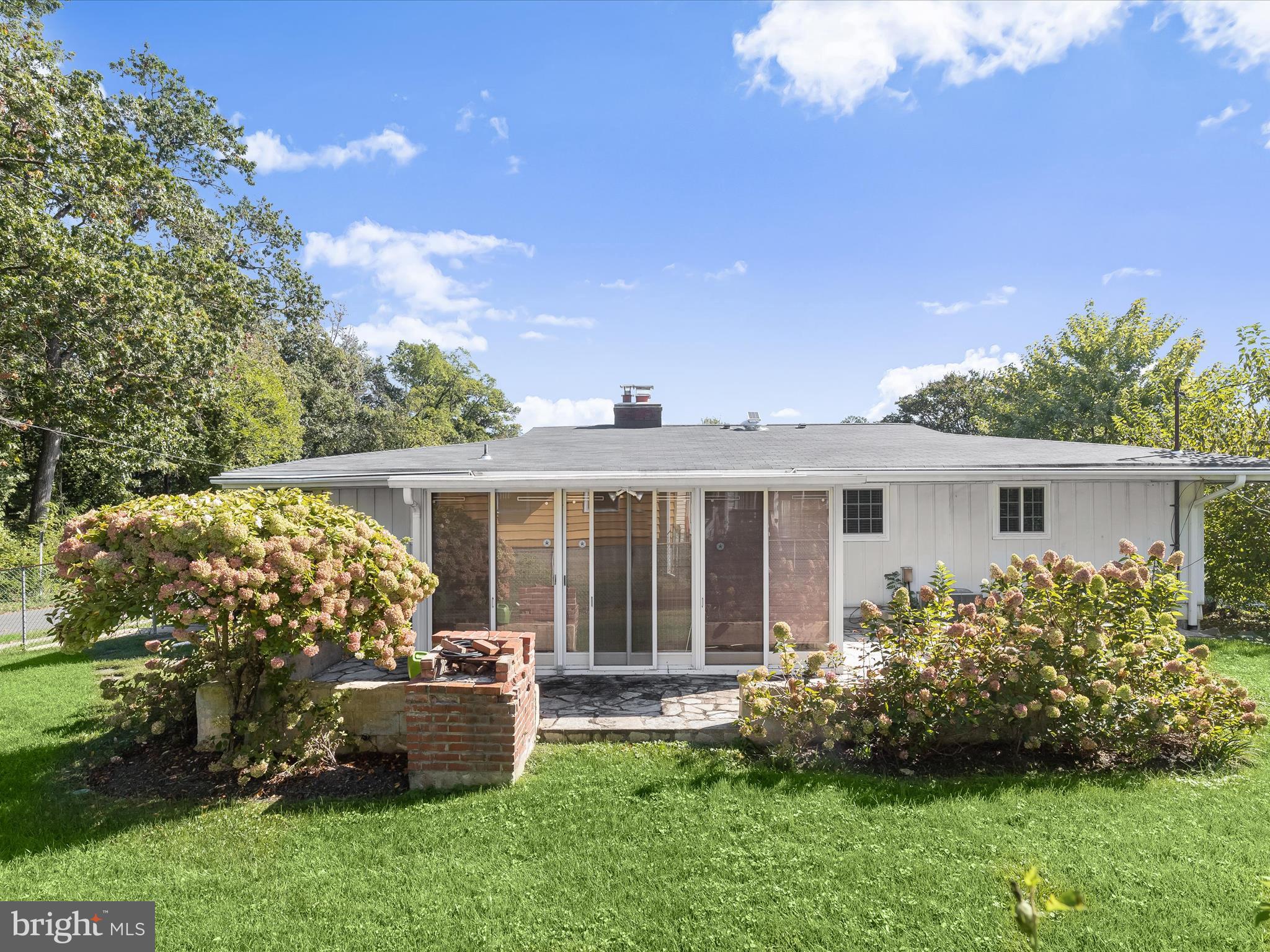 SUTER CIRCLE - Residential