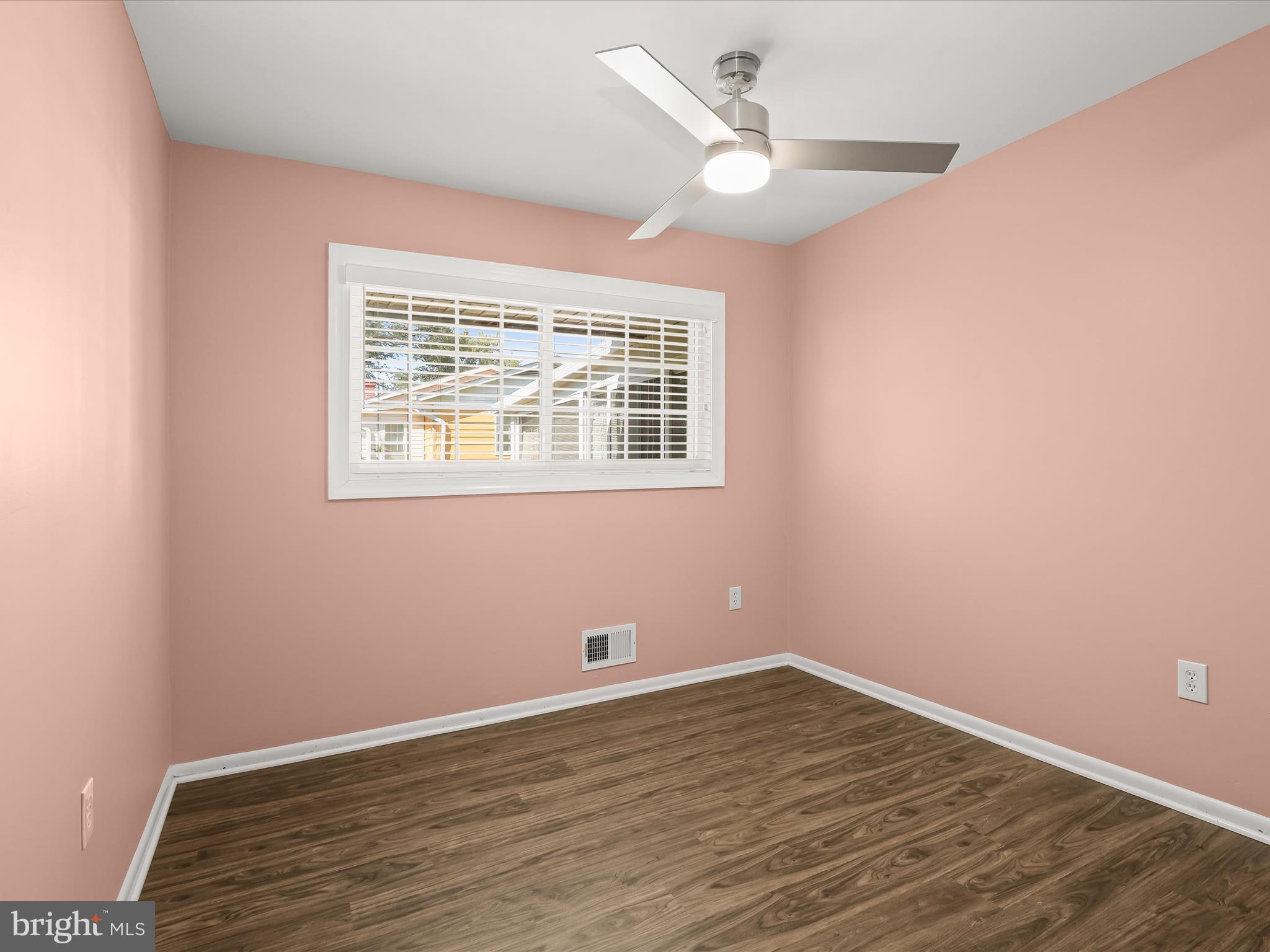 SUTER CIRCLE - Residential