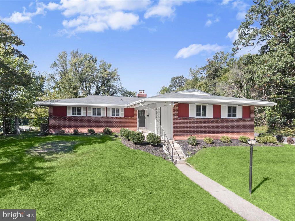 Photo of 201 Suter Road, CATONSVILLE, MD 21228 (MLS # MDBC2141856)