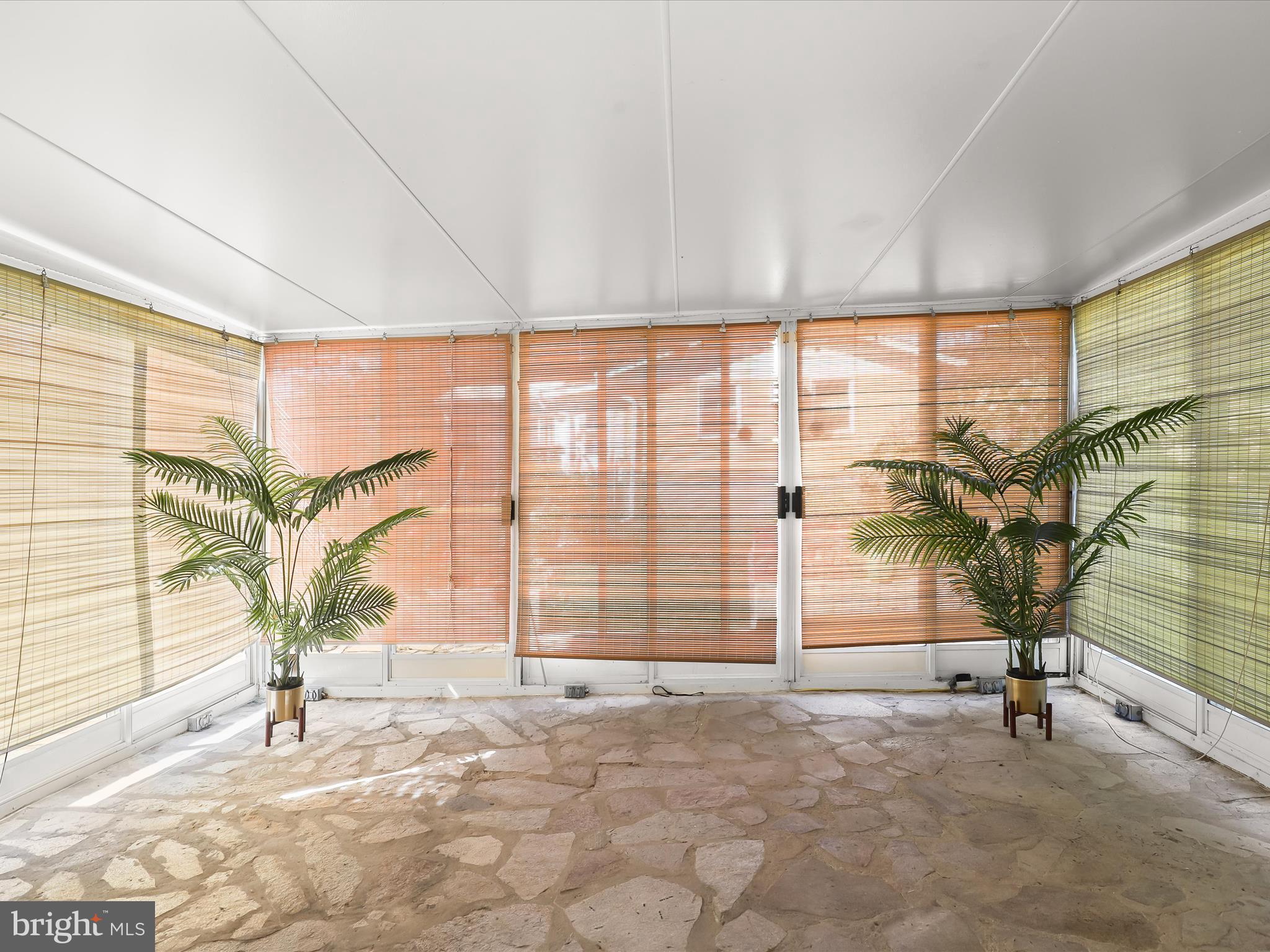 SUTER CIRCLE - Residential