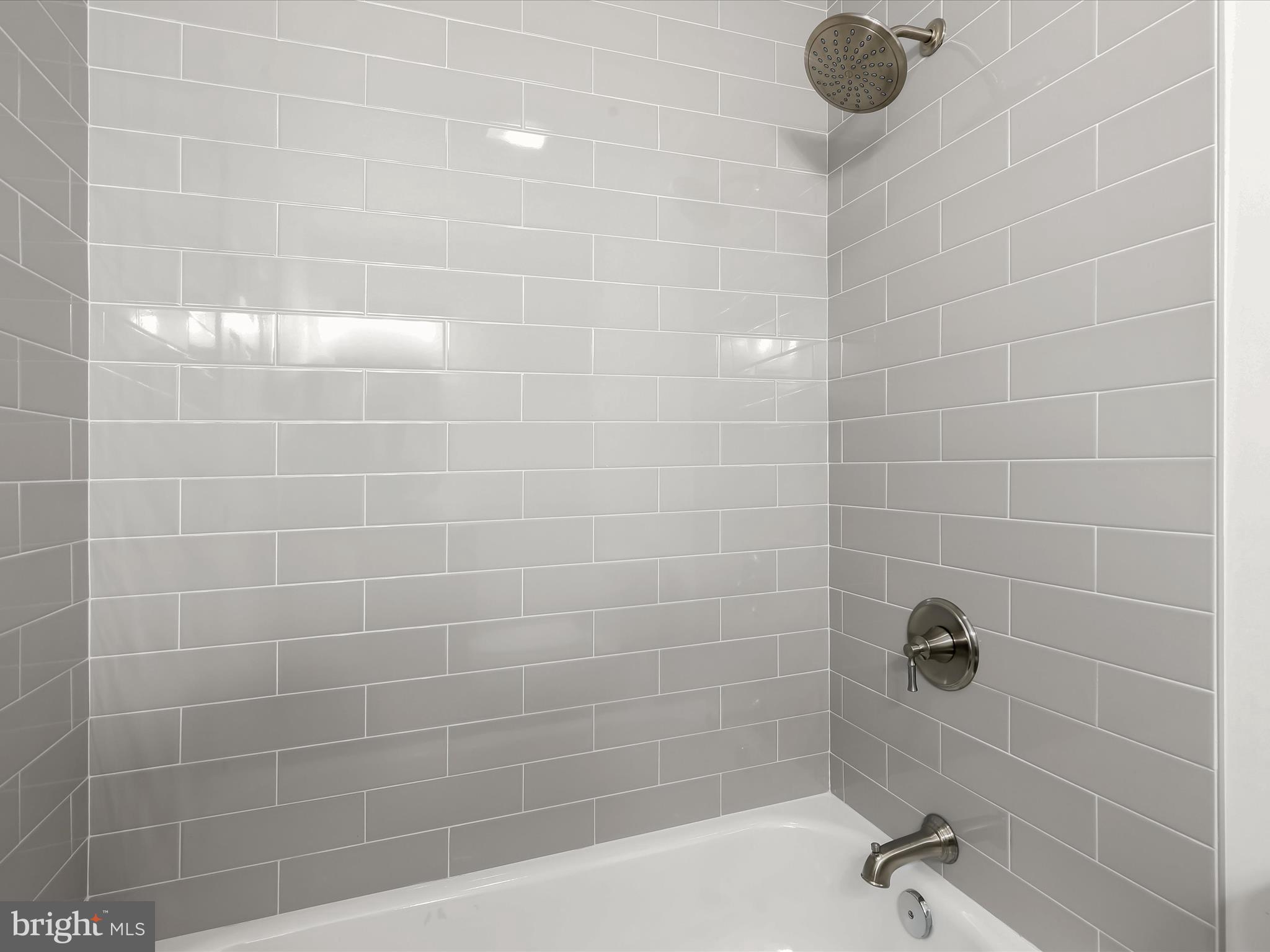 SUTER CIRCLE - Residential