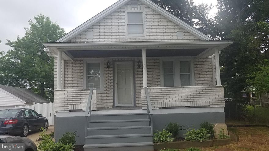 Recently Renovated Detached home with 1st floor 2 bedroom 1 bath  apartment for rent.  All new appliances including washer and dryer, new paint, landscaping, bathroom vanity, driveway coating, completely fenced with driveway.  Available June 1, renovations still being completed. Additional  second floor 1 BR efficiency apartment for $425.00 per month