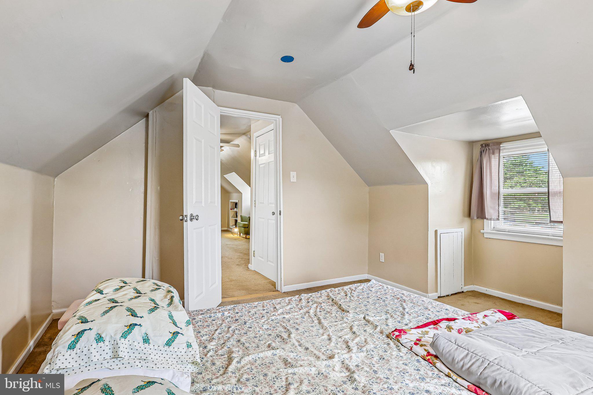 THE SUMMIT - Residential