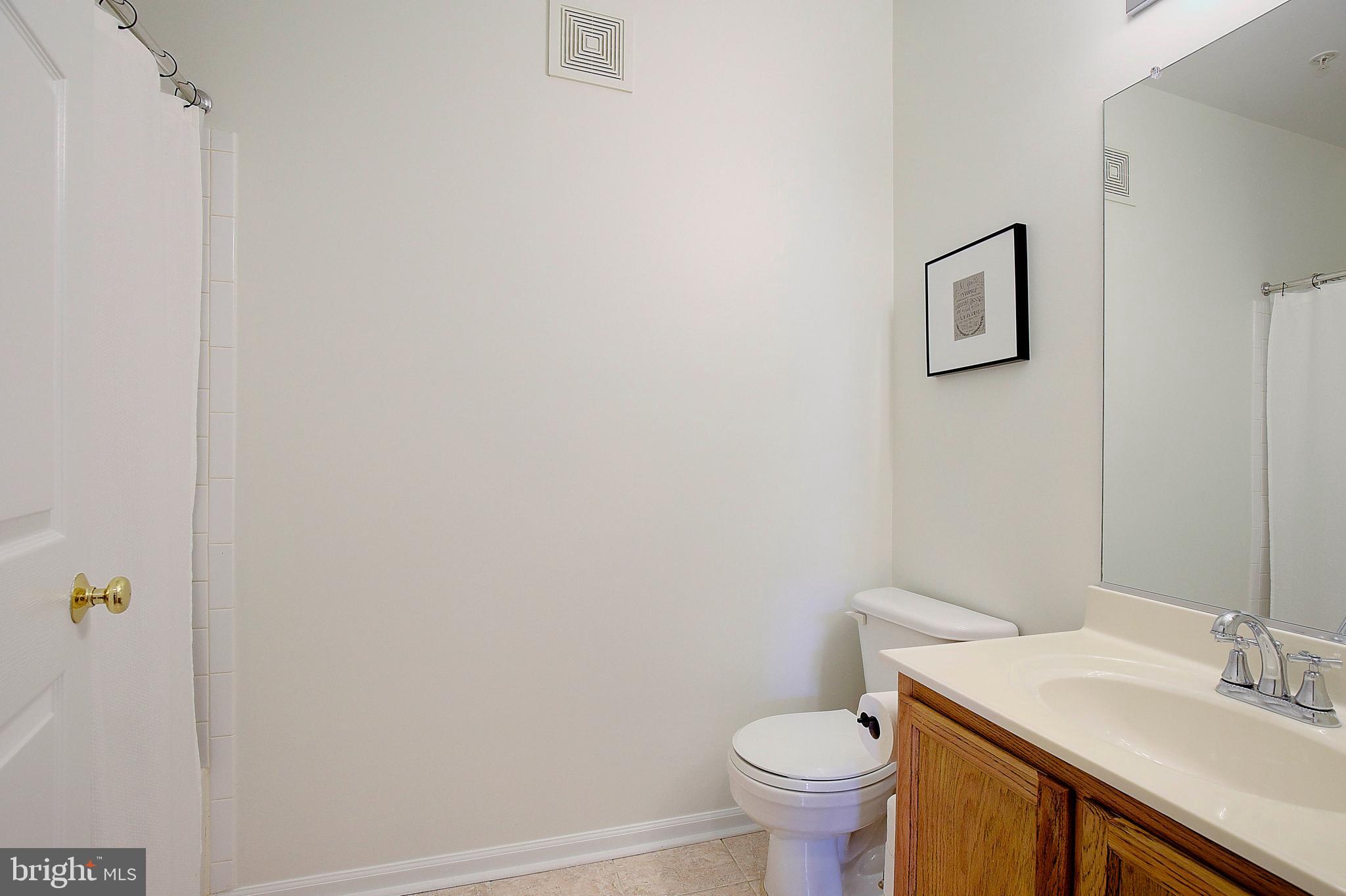 NANTUCKET MEWS @ CROFTON - Residential