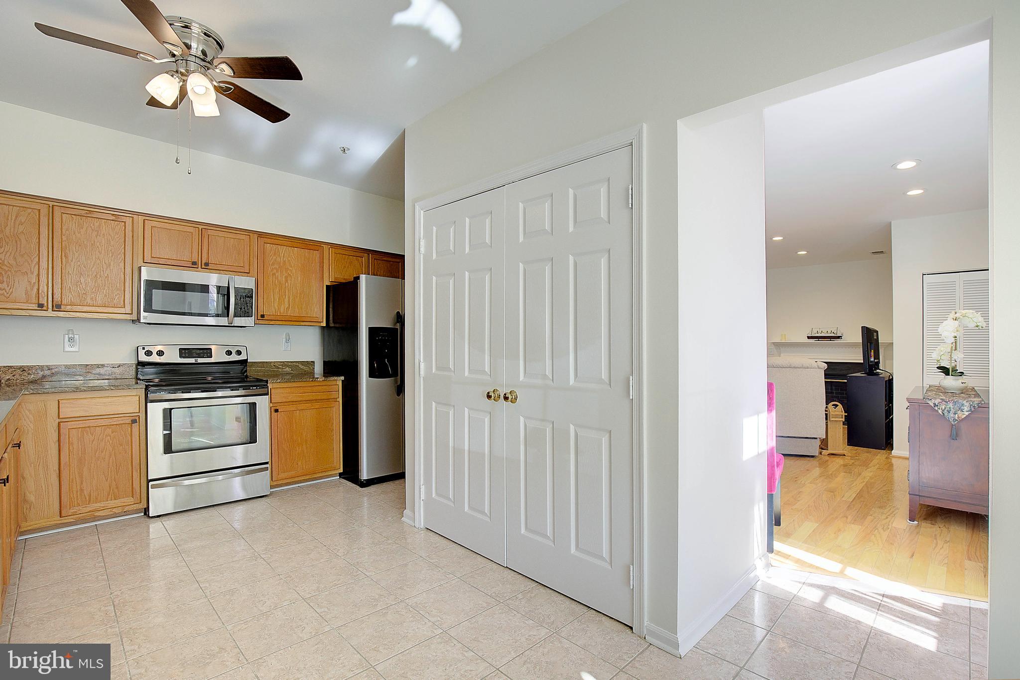 NANTUCKET MEWS @ CROFTON - Residential