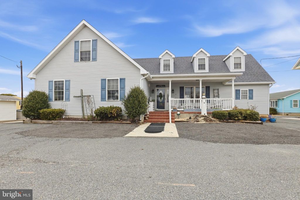 Photo of 38967 Willow Lane, FENWICK ISLAND, DE 19944 (MLS # DESU2107644)
