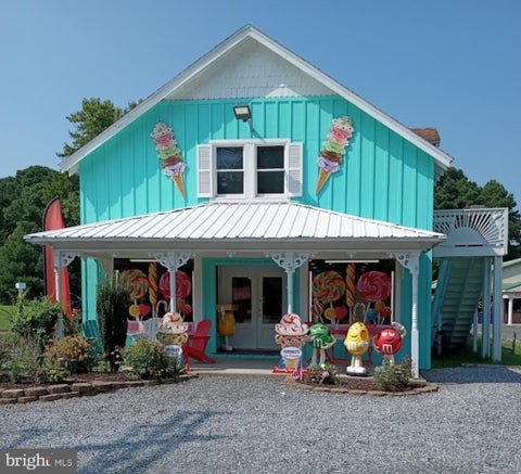 Photo of 19 Atlantic Avenue, OCEAN VIEW, DE 19970 (MLS # DESU2122074)