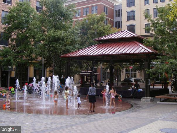 COLLEGE GARDENS - Residential