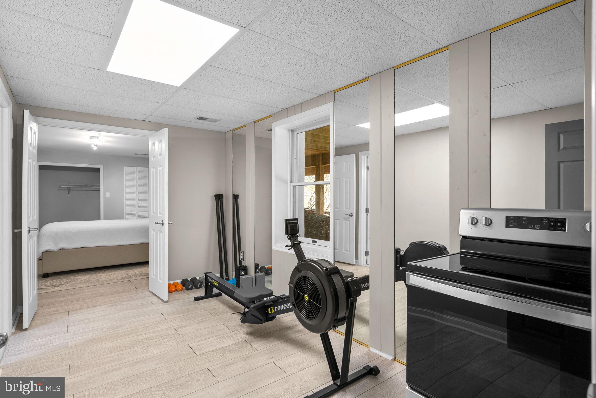 RIVER HILL - Residential