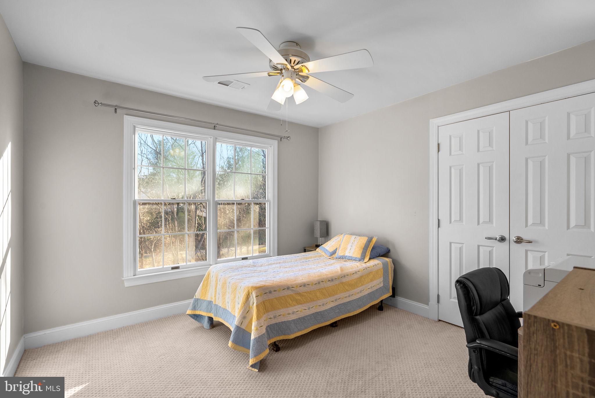 RIVER HILL - Residential