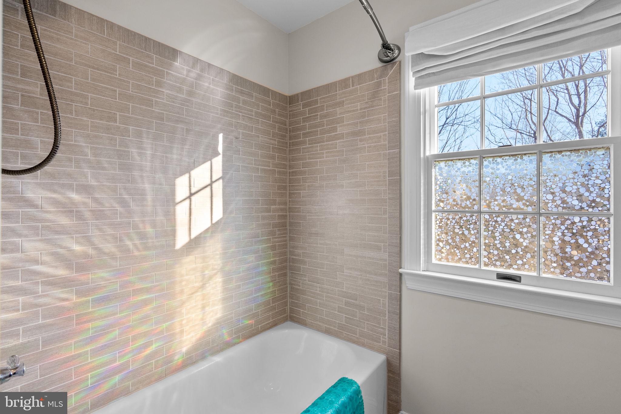 RIVER HILL - Residential