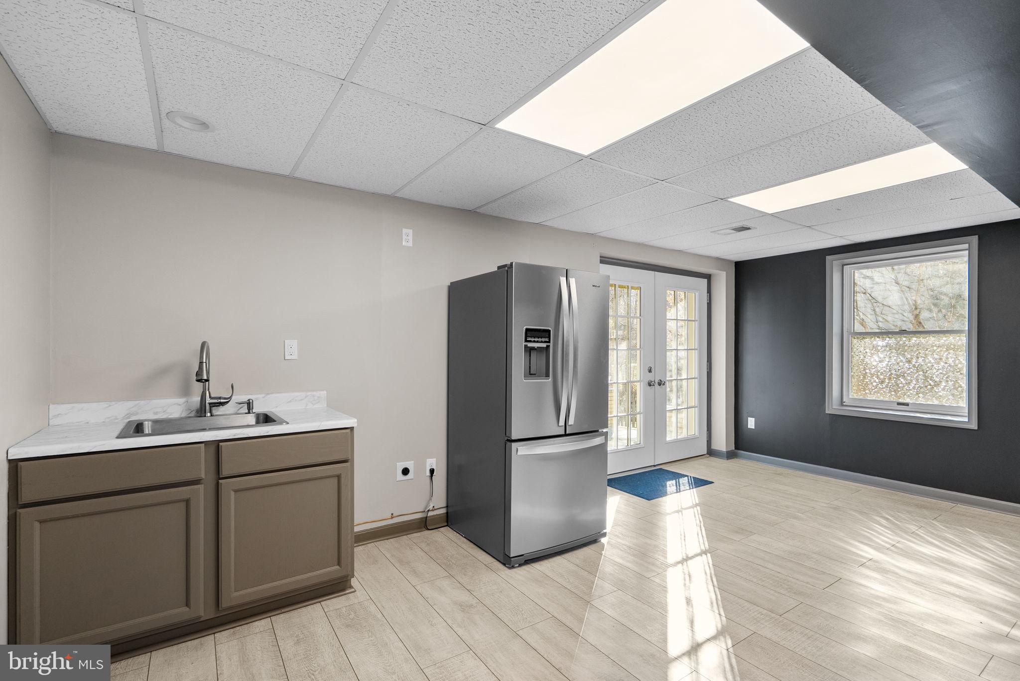 RIVER HILL - Residential