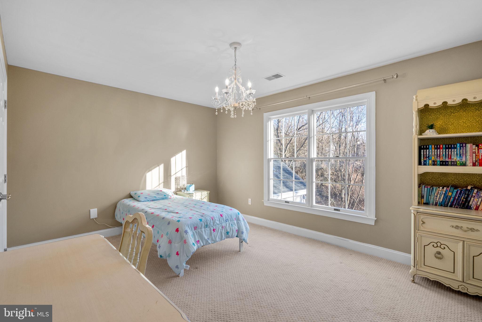 RIVER HILL - Residential