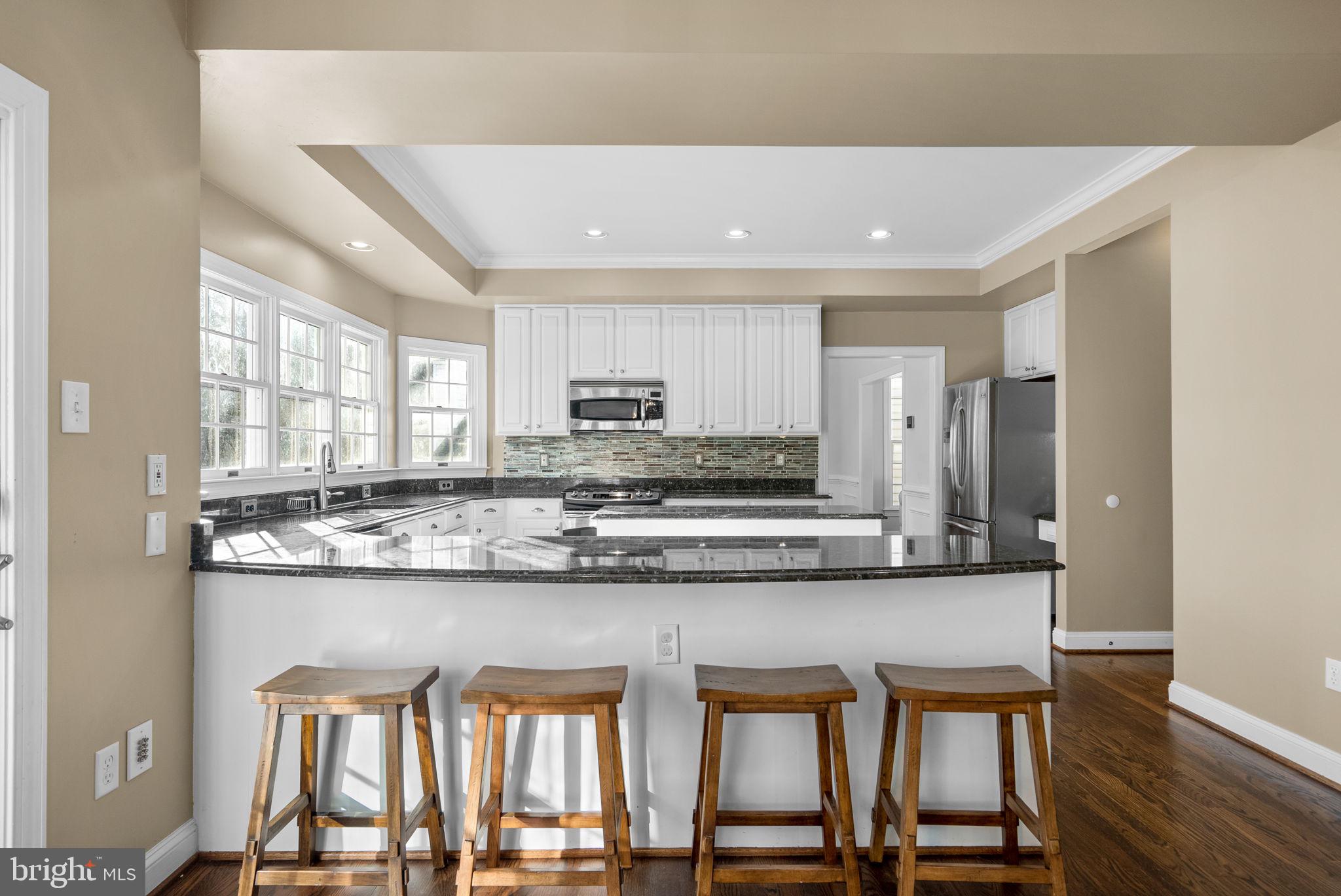 RIVER HILL - Residential