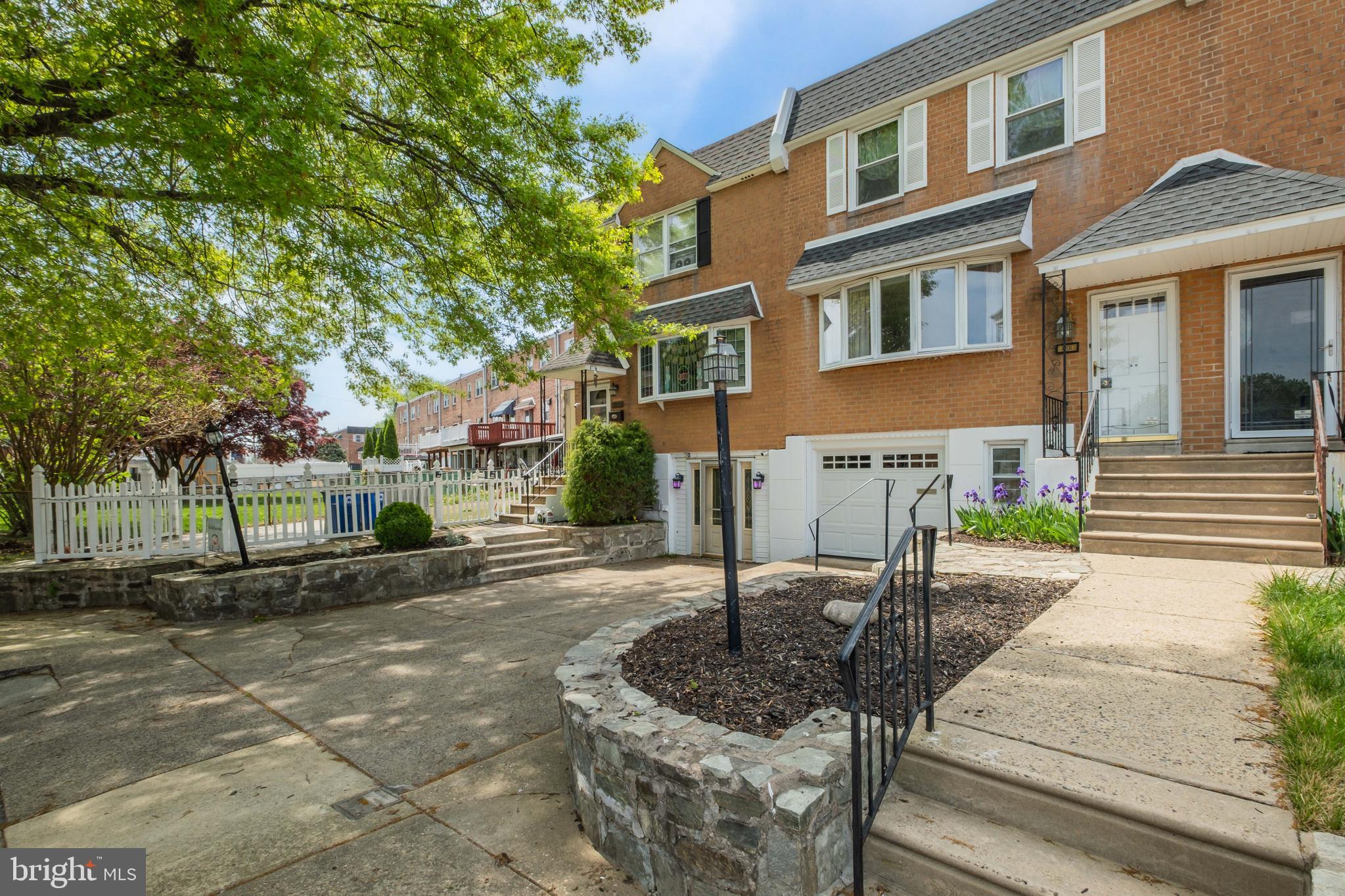 3206 SAXON PLACE