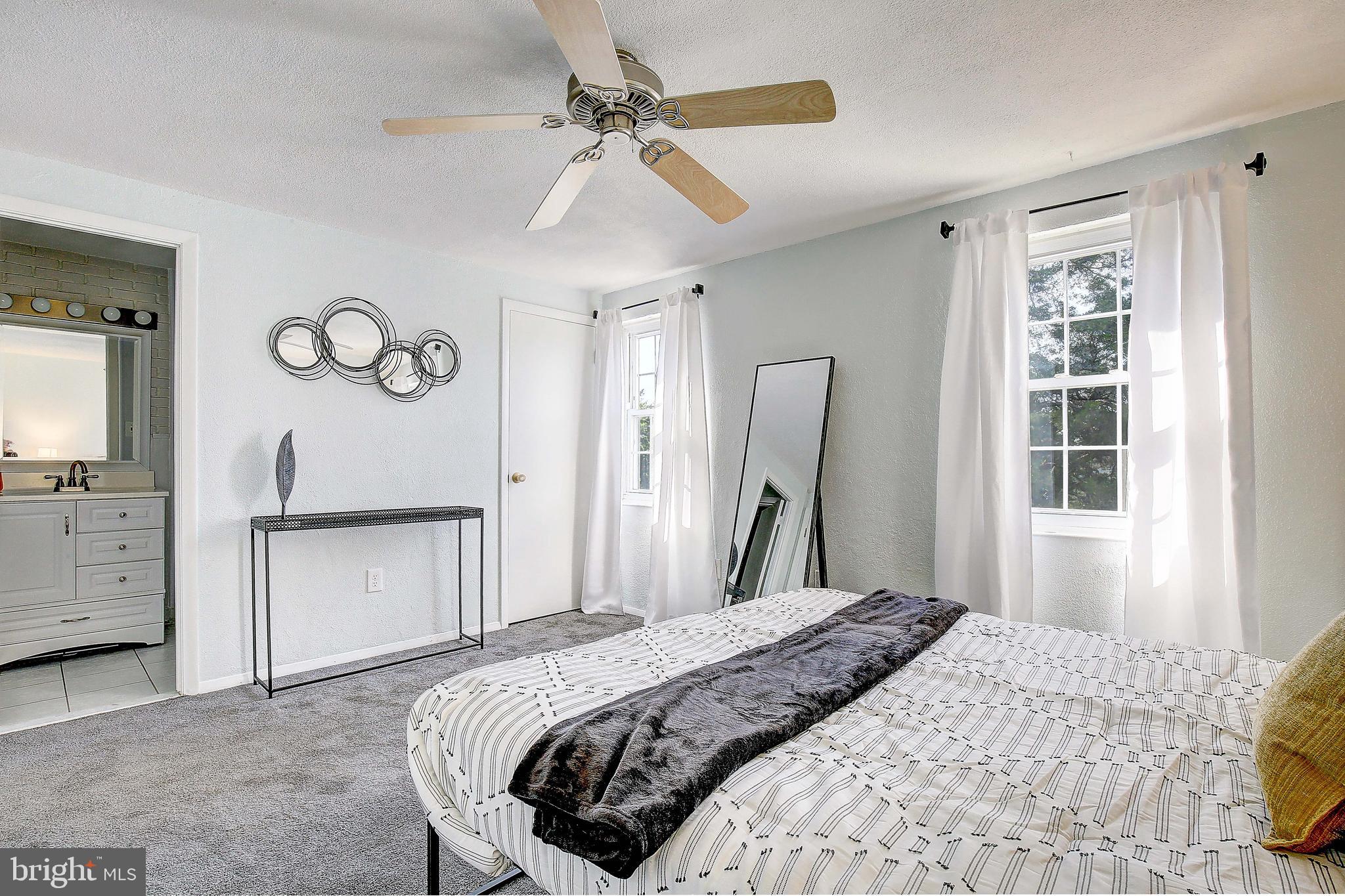 ELIZABETHS LANDING - Residential