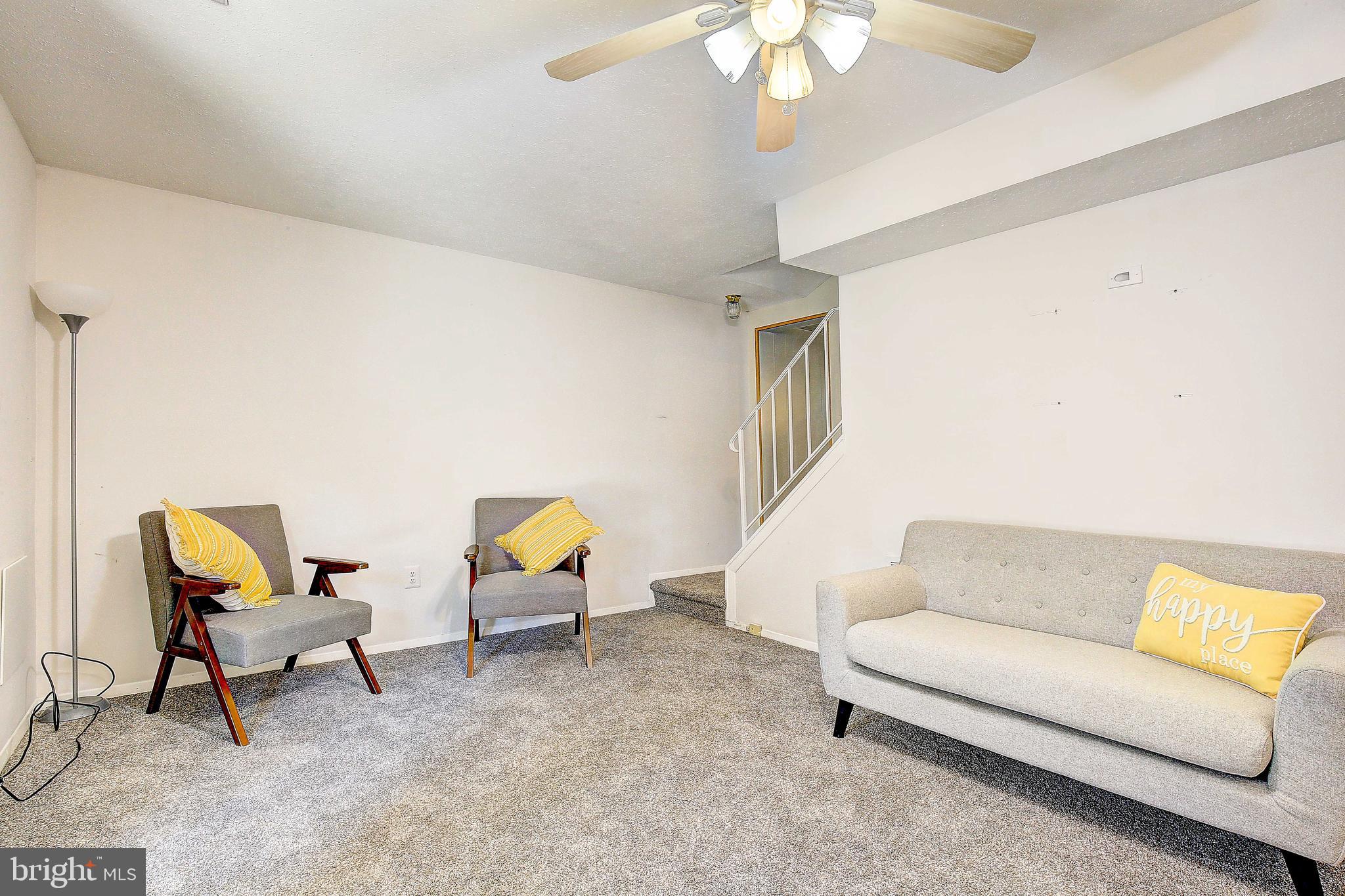 ELIZABETHS LANDING - Residential