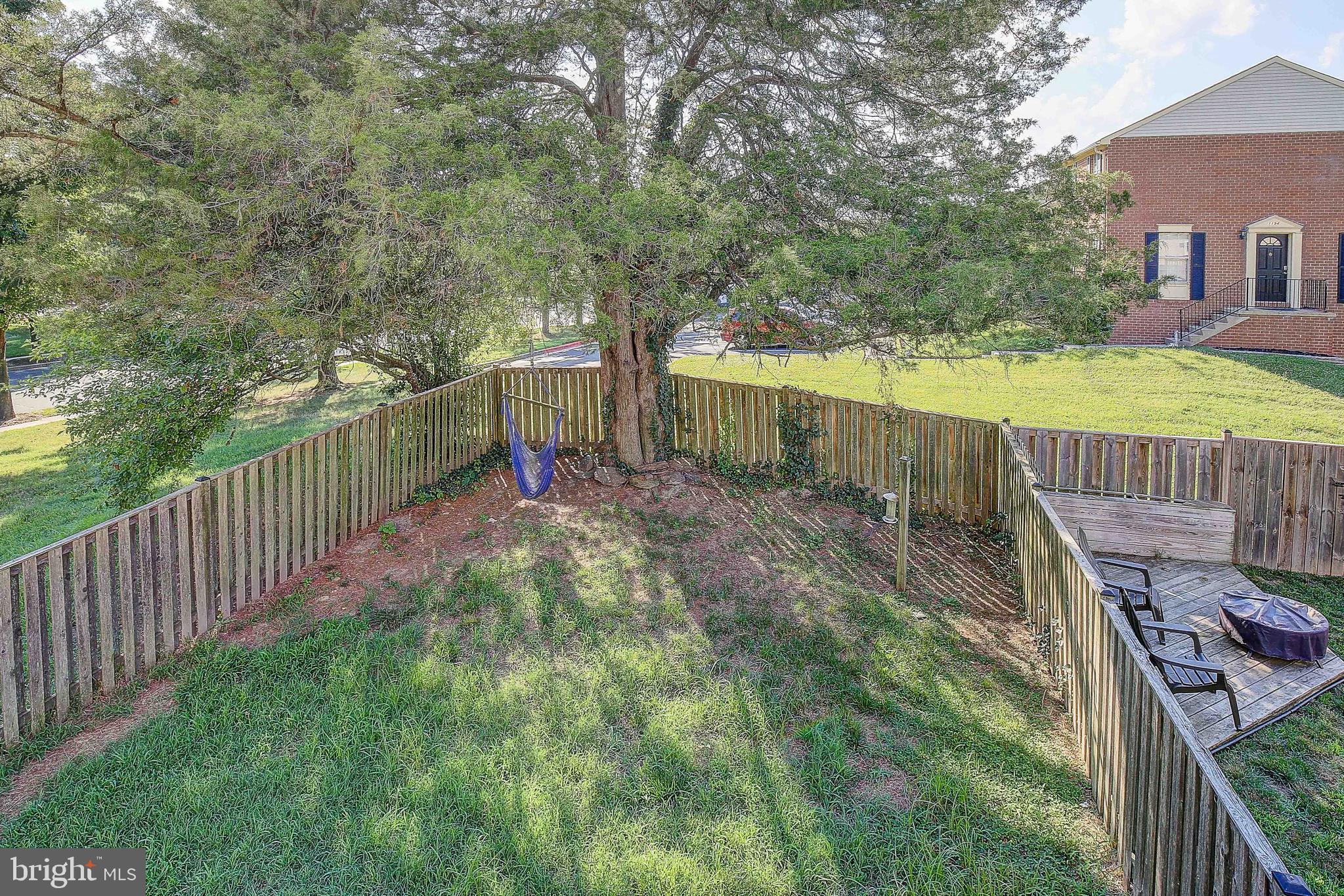 ELIZABETHS LANDING - Residential